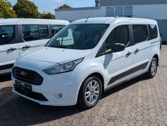 Ford Transit view 5