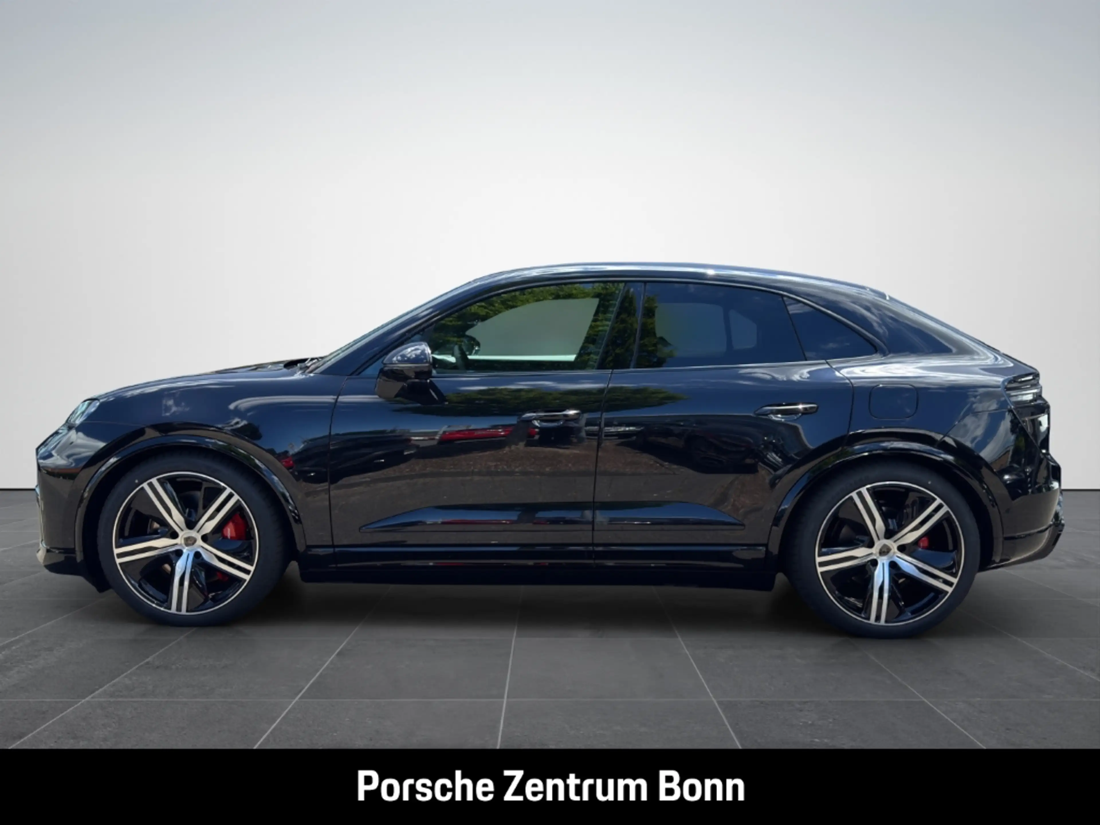 Porsche Macan Turbo HA-Lenkung Head-Up Surround-View — photo 8