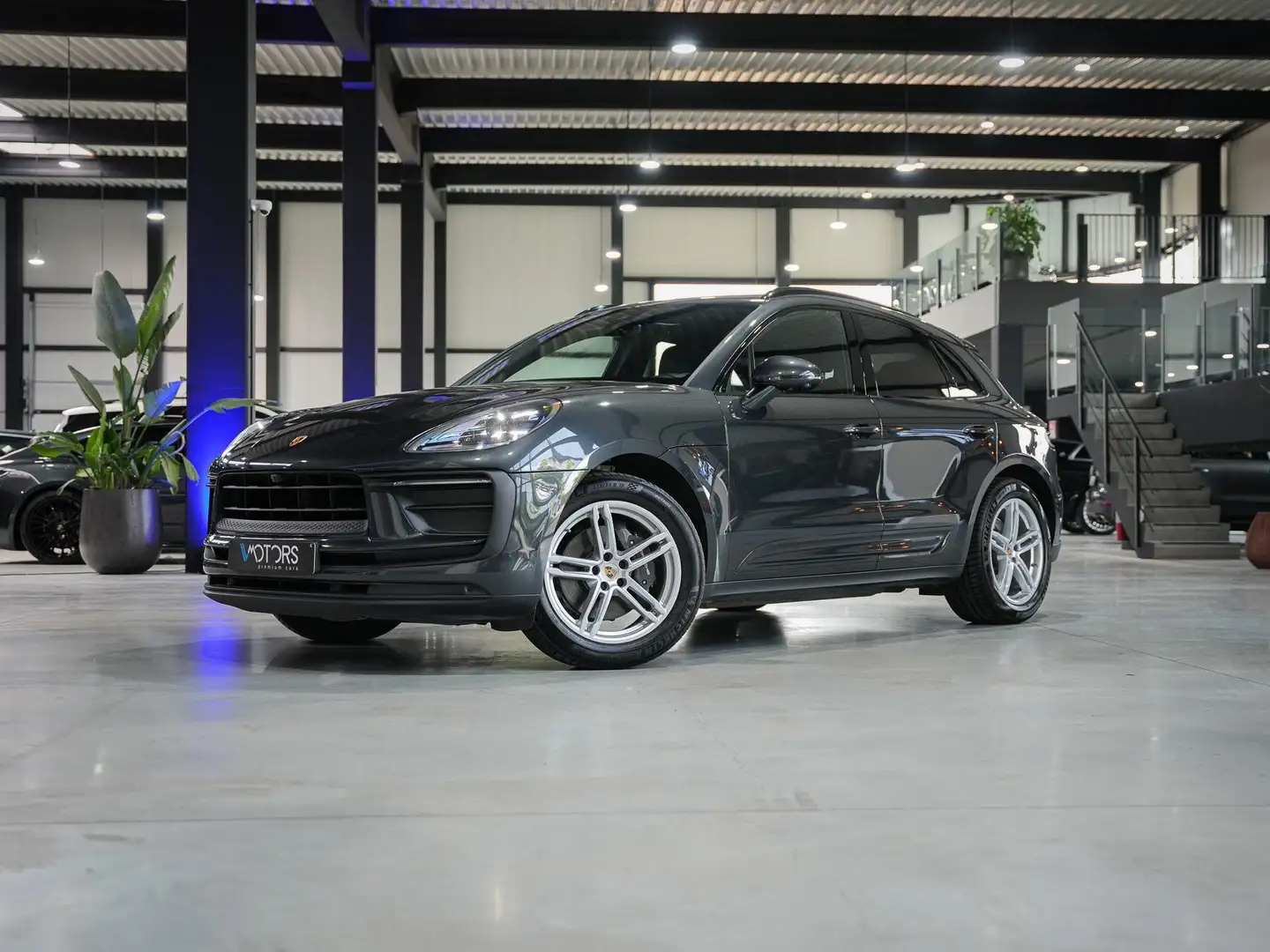 Porsche Macan 2.0 Turbo PDK - pano - CC - 360° camera - Bose Gris - 1
