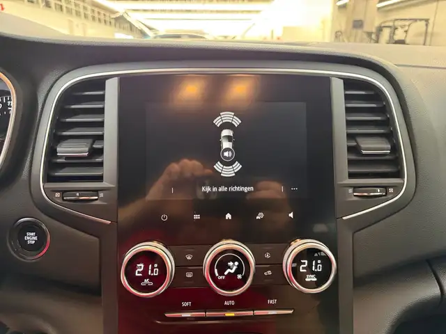 Renault Megane view 24