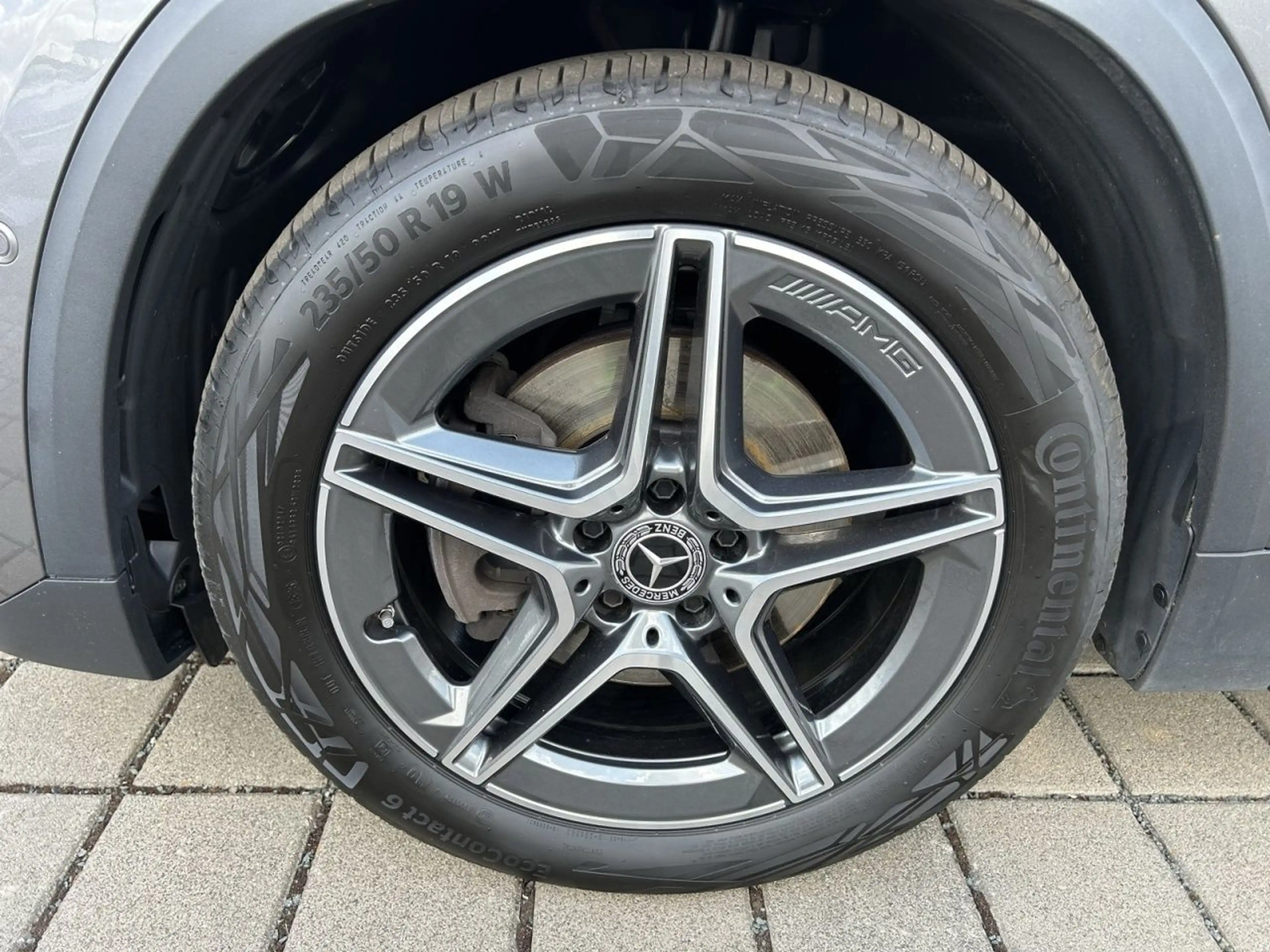 Mercedes-Benz GLA 220 d 4MATIC AMG+BURM+MULTIBEAM+TOTW+AHK+KAM — photo 11