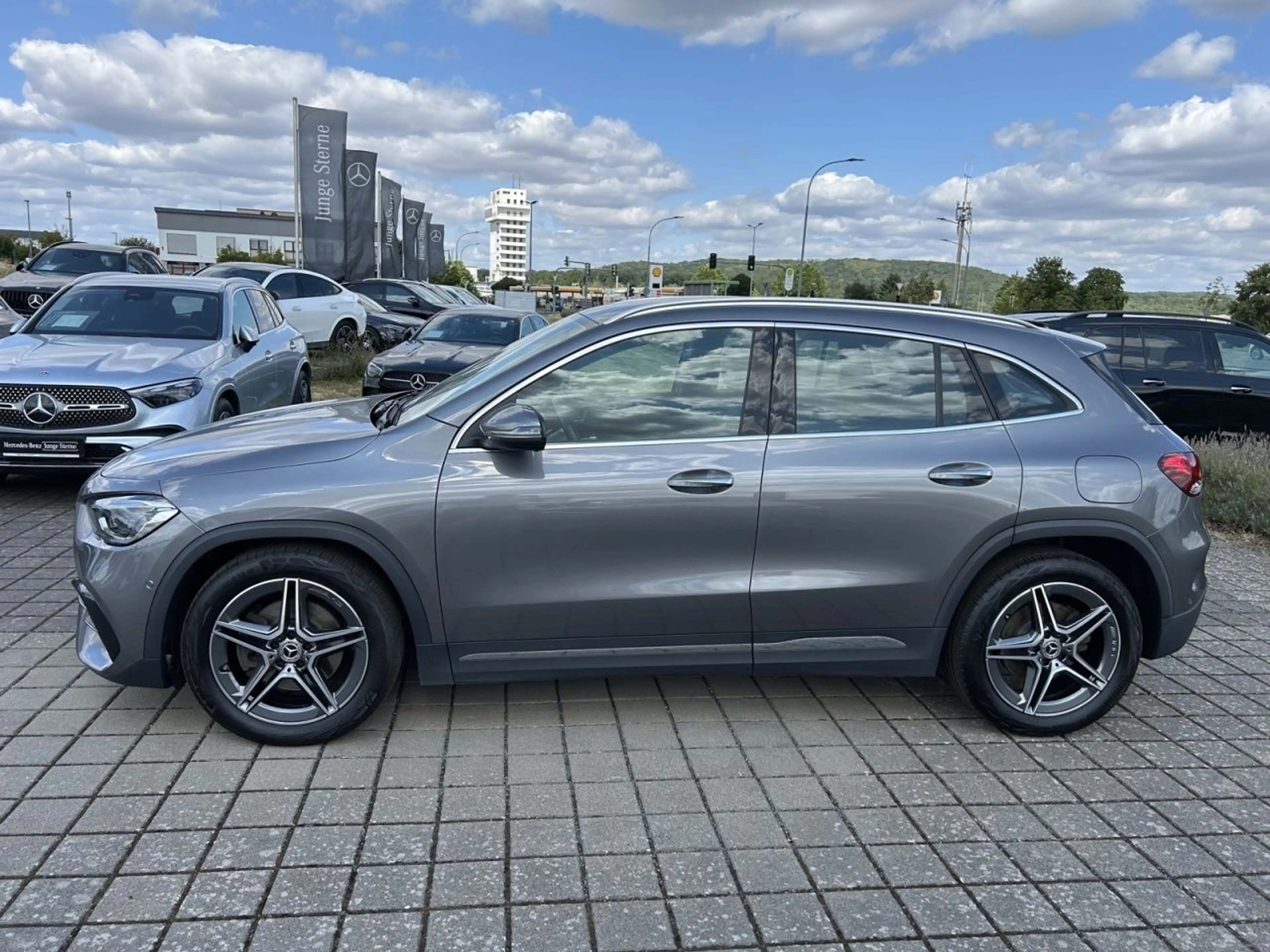 Mercedes-Benz GLA 220 d 4MATIC AMG+BURM+MULTIBEAM+TOTW+AHK+KAM — photo 9