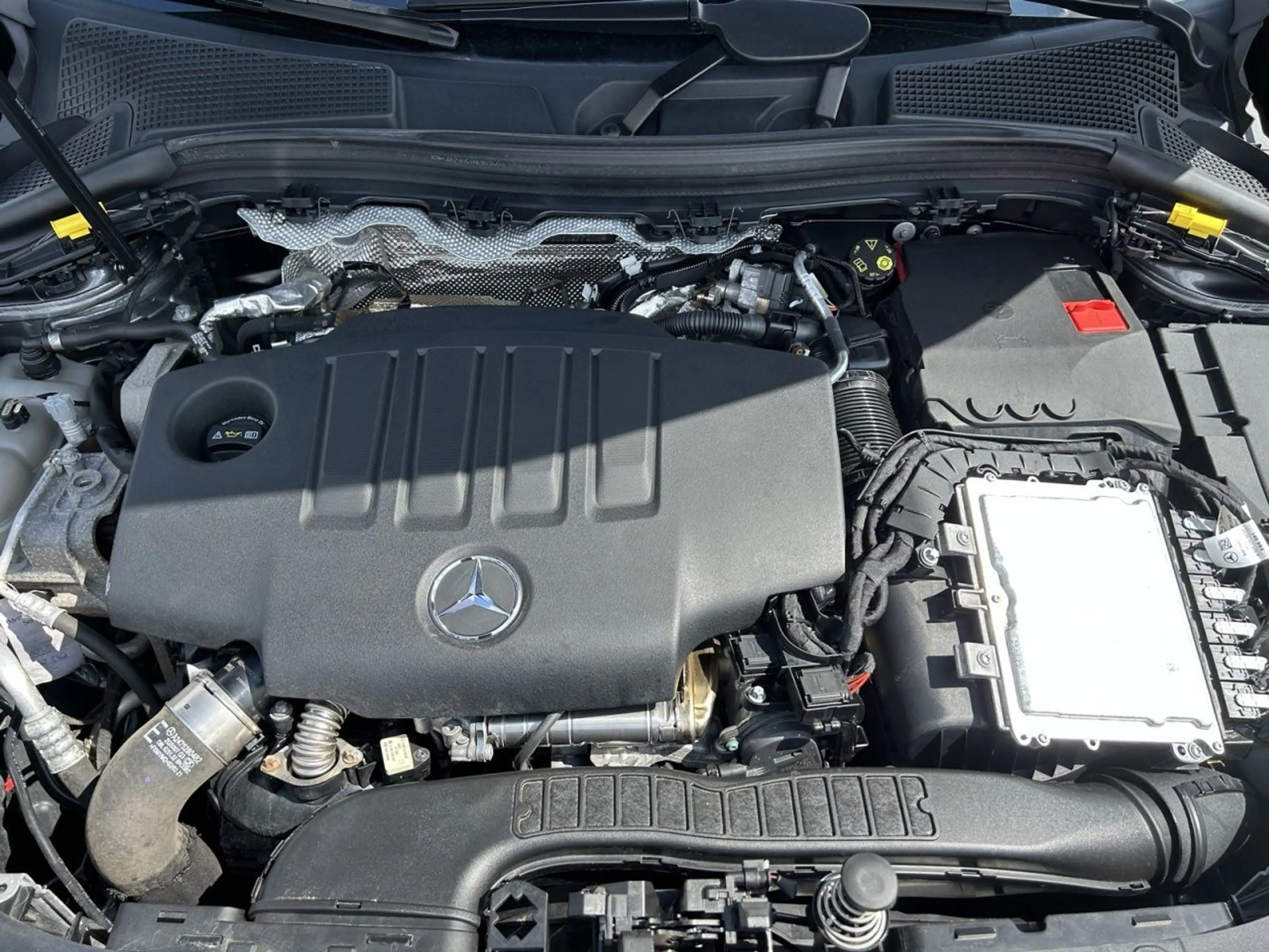 Mercedes-Benz GLA 220 d 4MATIC AMG+BURM+MULTIBEAM+TOTW+AHK+KAM — photo 14