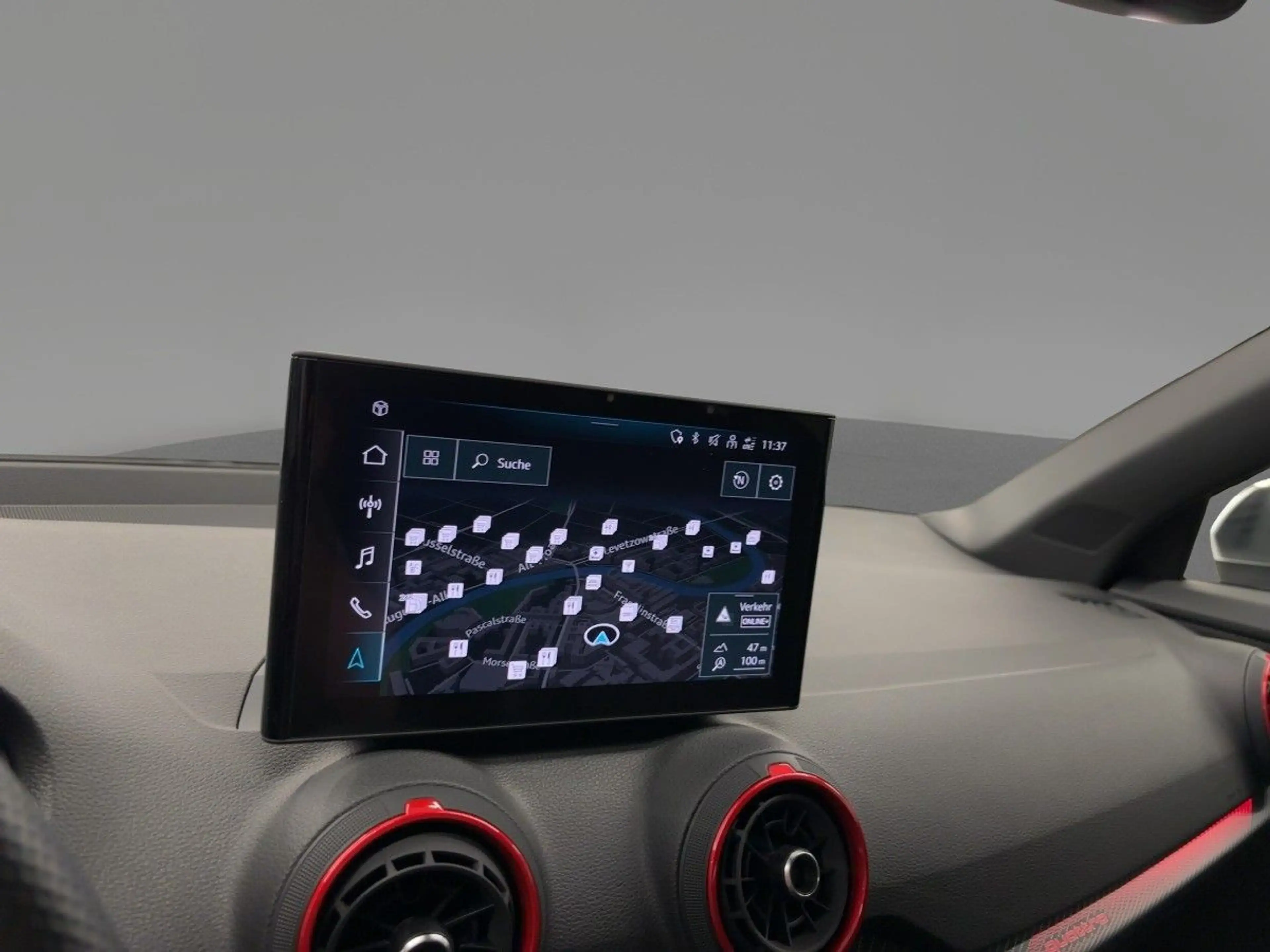 Audi SQ2 TFSI S tr. AHK MATRIX NAVI RFK PANO SONOS — photo 14