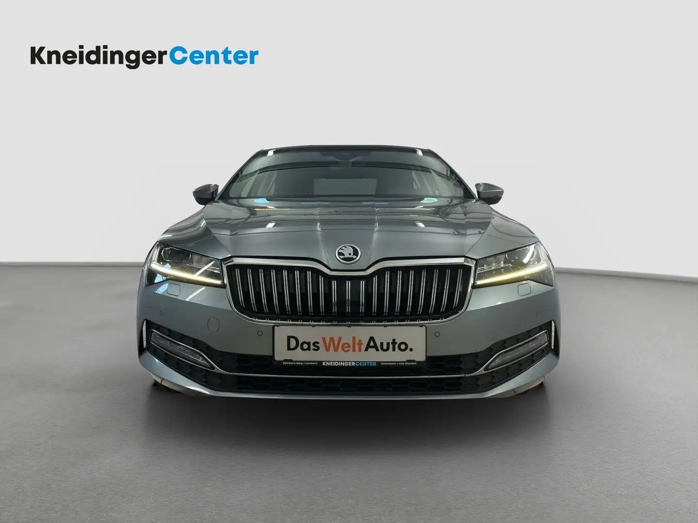 Skoda Superb Style TDI DSG Grau - 2