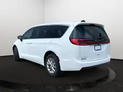 Chrysler Pacifica 2027