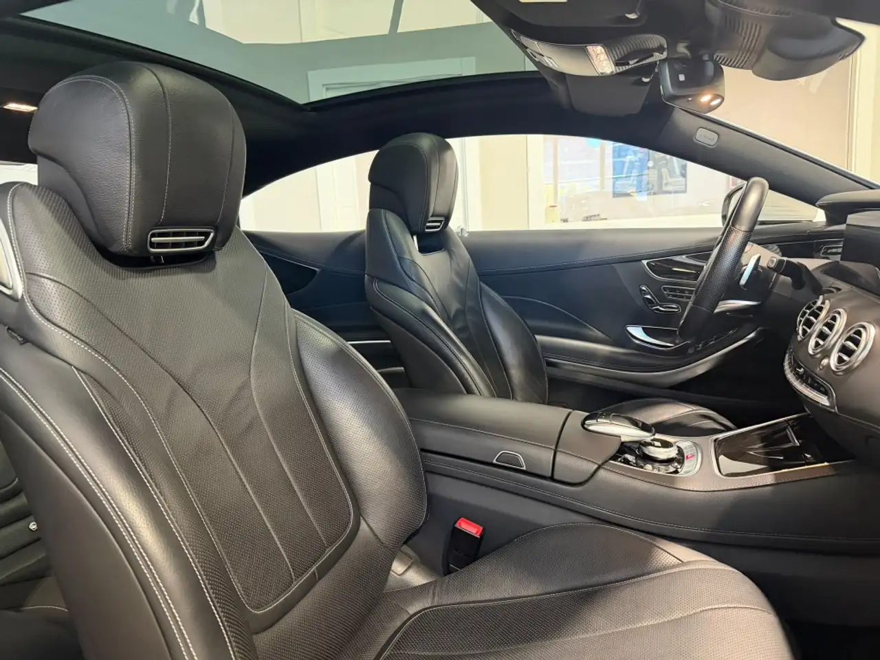 Mercedes-Benz S 560