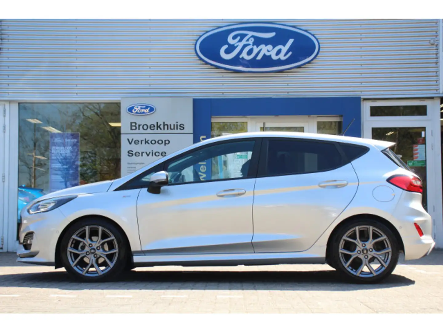 Ford Fiesta 1.0EB ST-LINE X | WINTERPACK | ADAPTIVE CRUISE | C Grijs - 2
