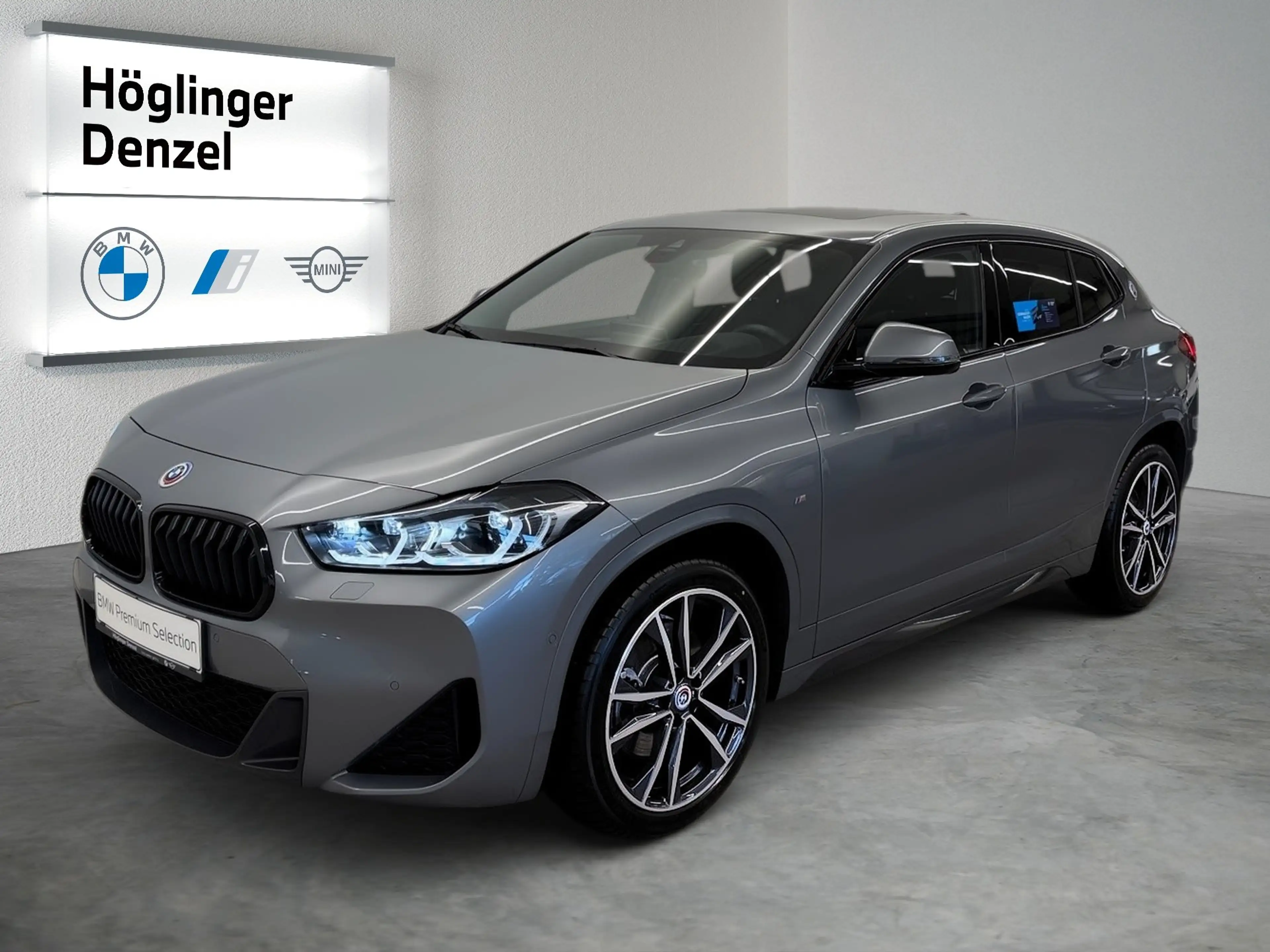 BMW X2 sDrive20i — photo 2