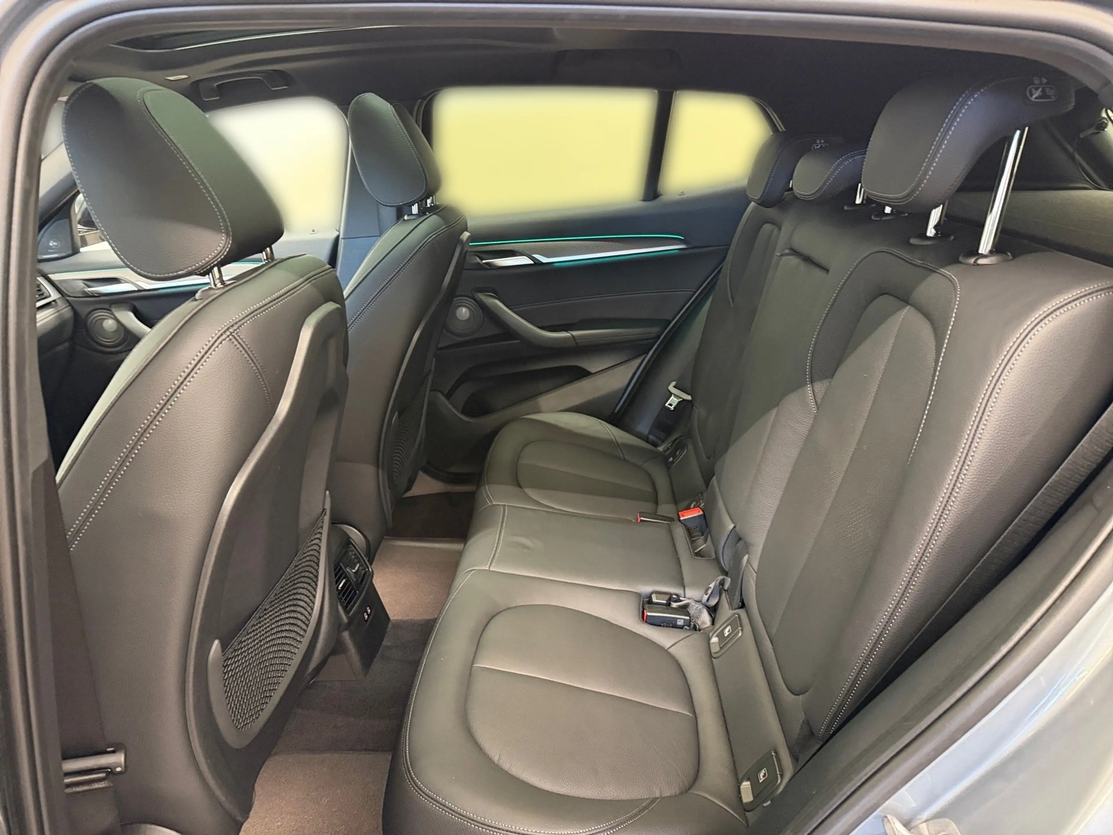 BMW X2 sDrive20i — photo 7