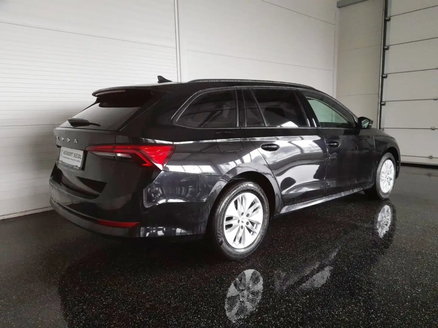 Skoda Octavia Combi 2,0 TDI DSG *LED & DYN BLINKER / VIRTUELL / NAVI / AHV / TEMPOMAT / KEYLESS* Schwarz - 2