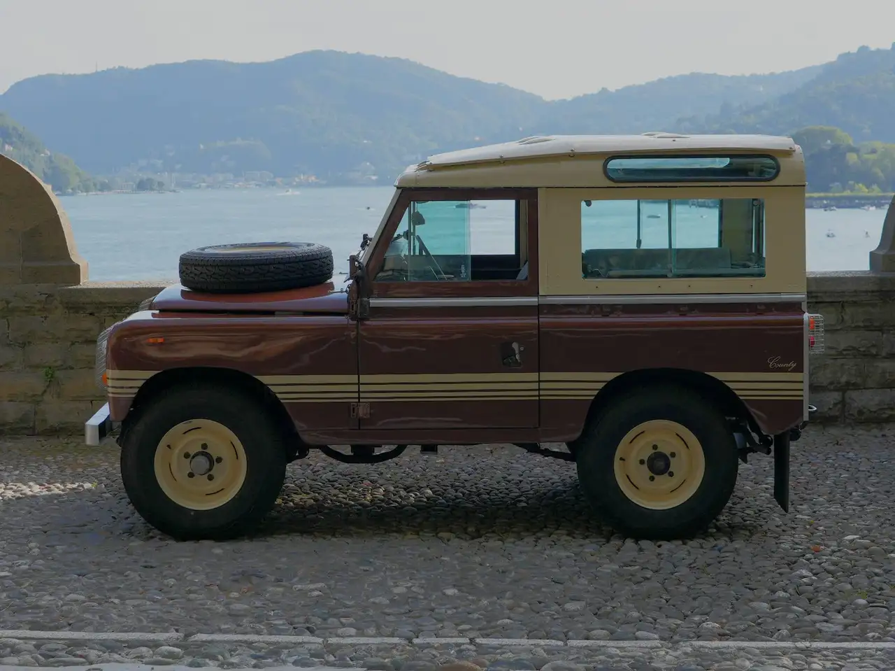 Land Rover Series III 3 Defender 88, foto 2