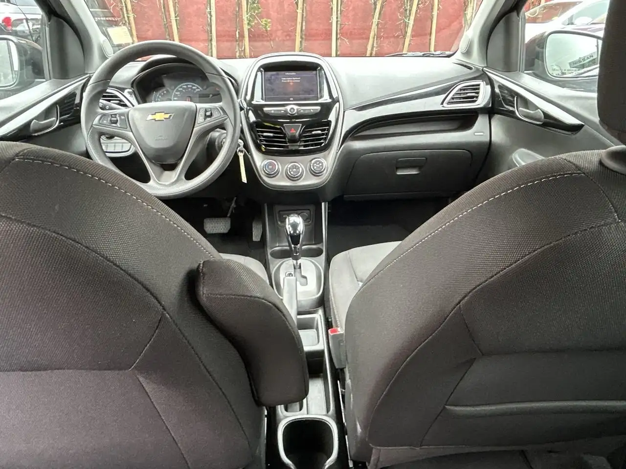 Chevrolet Spark снимка Chevrolet Spark