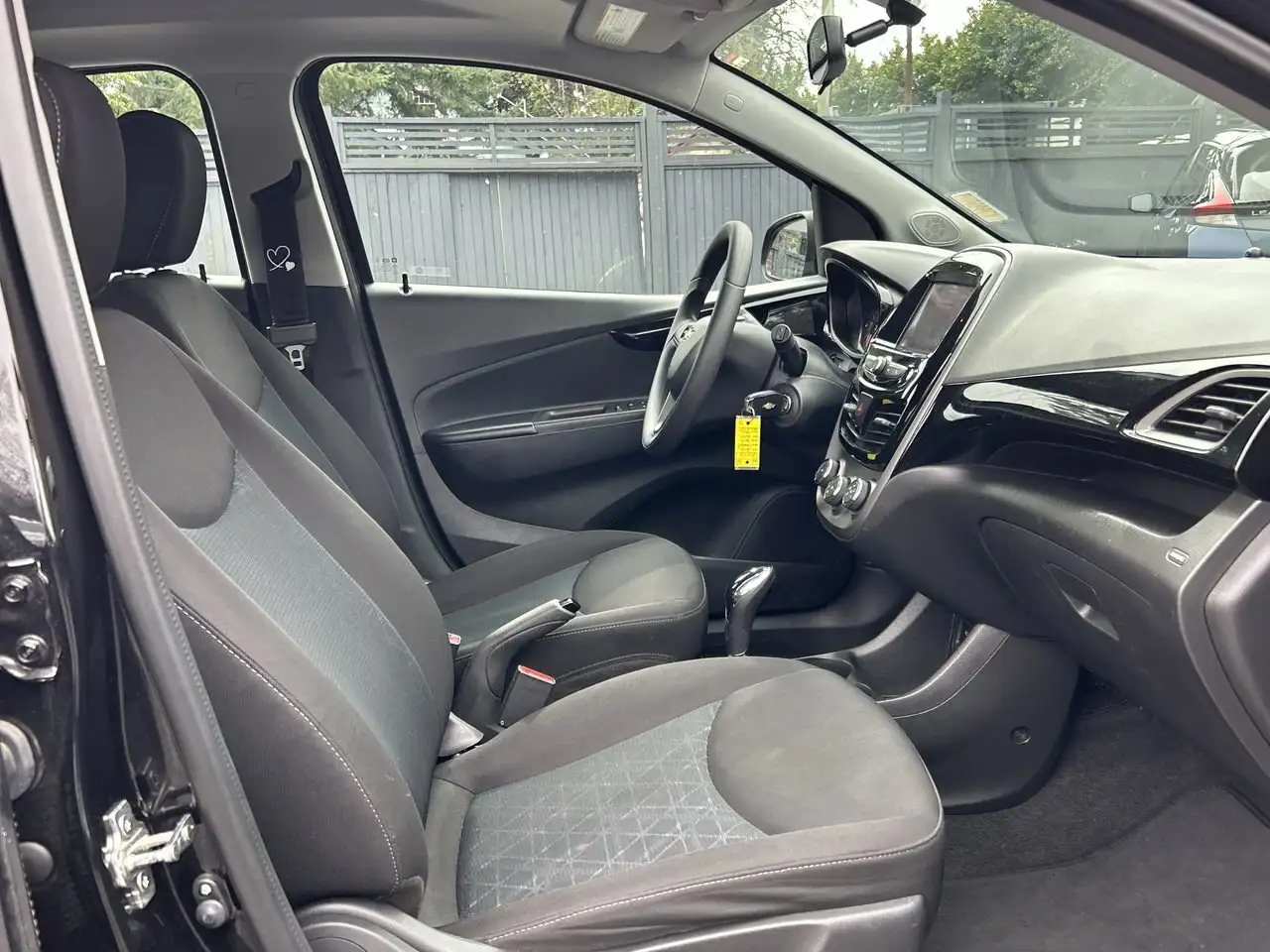 Chevrolet Spark снимка Chevrolet Spark