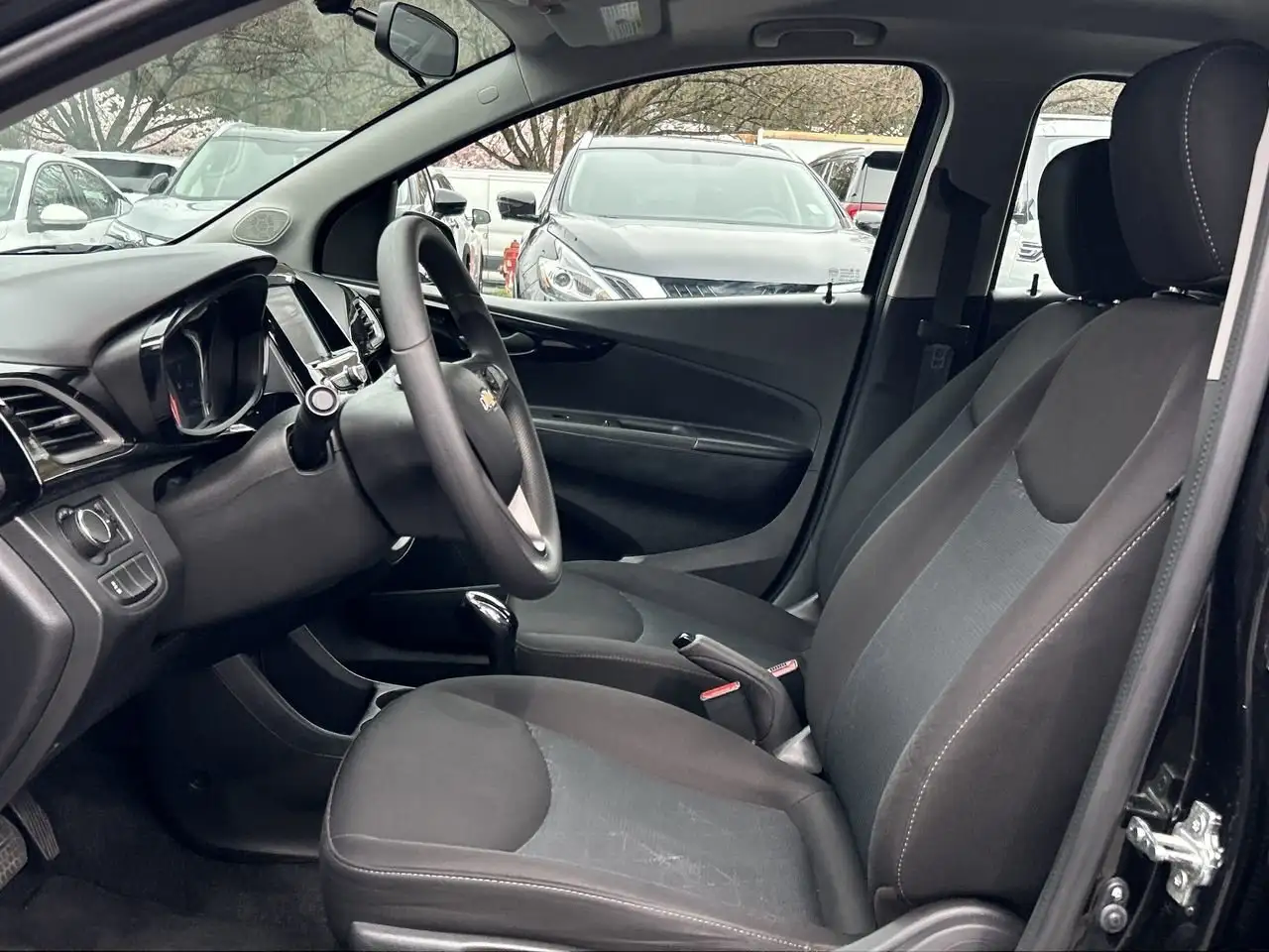 Chevrolet Spark снимка Chevrolet Spark