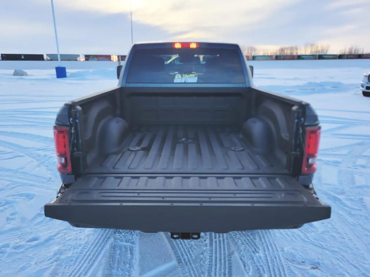 RAM 3500 снимка RAM 3500