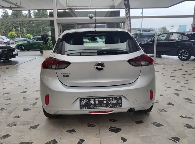 Opel Corsa view 6