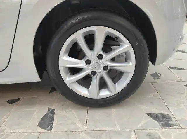 Opel Corsa view 10