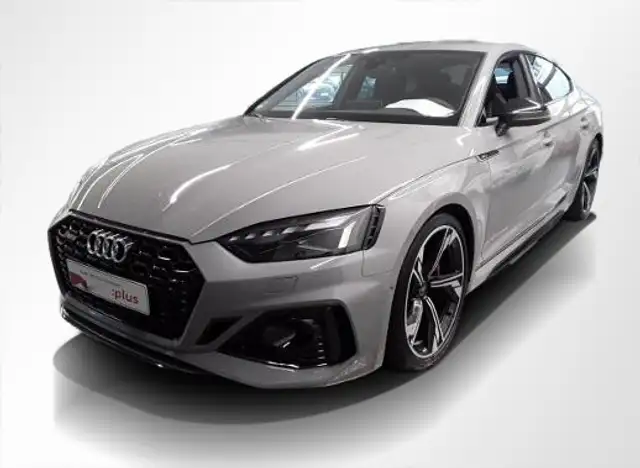 Audi RS5 view 11