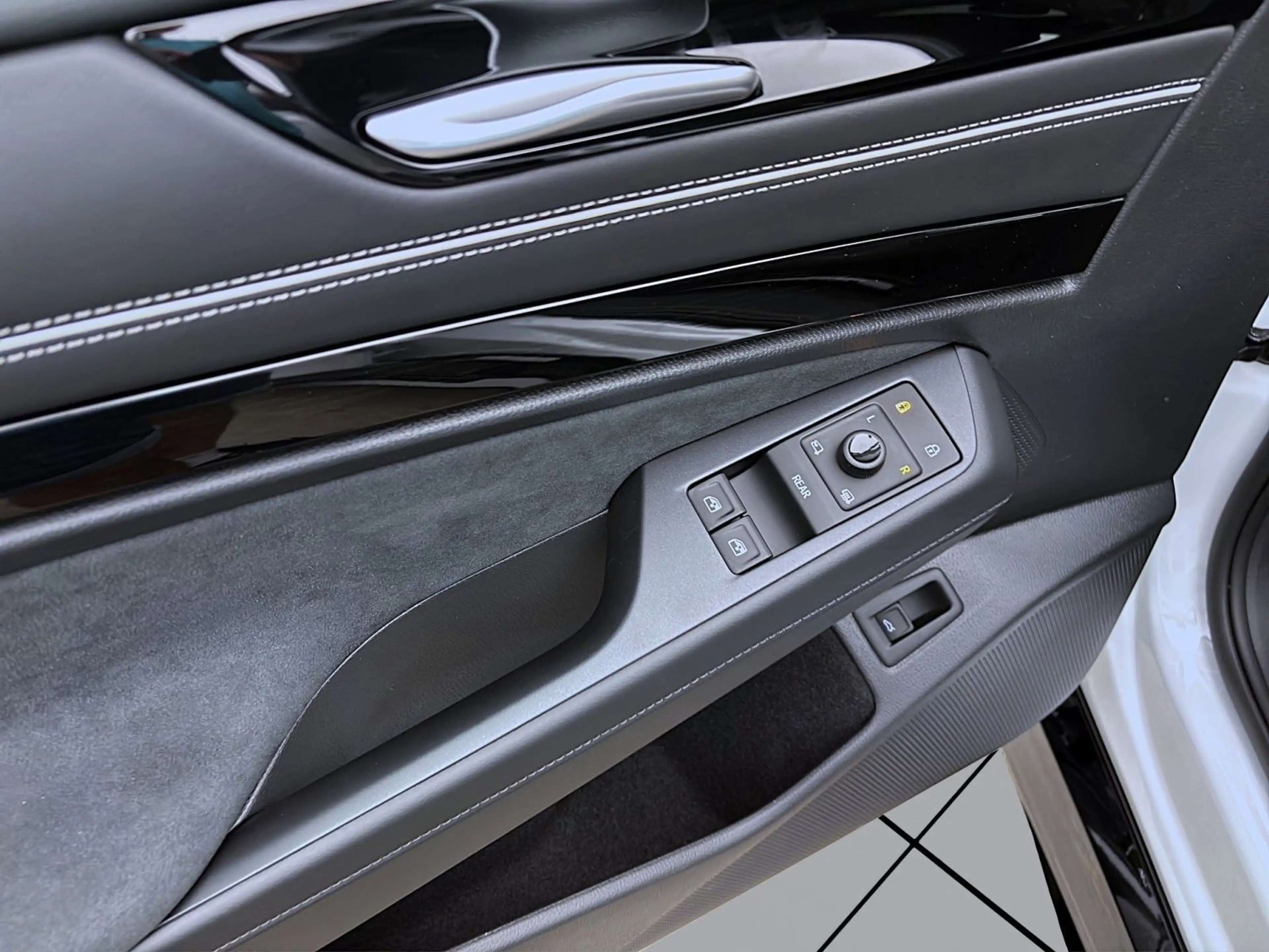 Volkswagen ID.7 PRO AHK NAVI KAMERA SITZHZG IQ.LIGHT — photo 11
