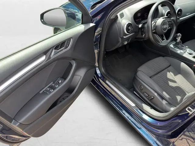 Audi A3 view 14