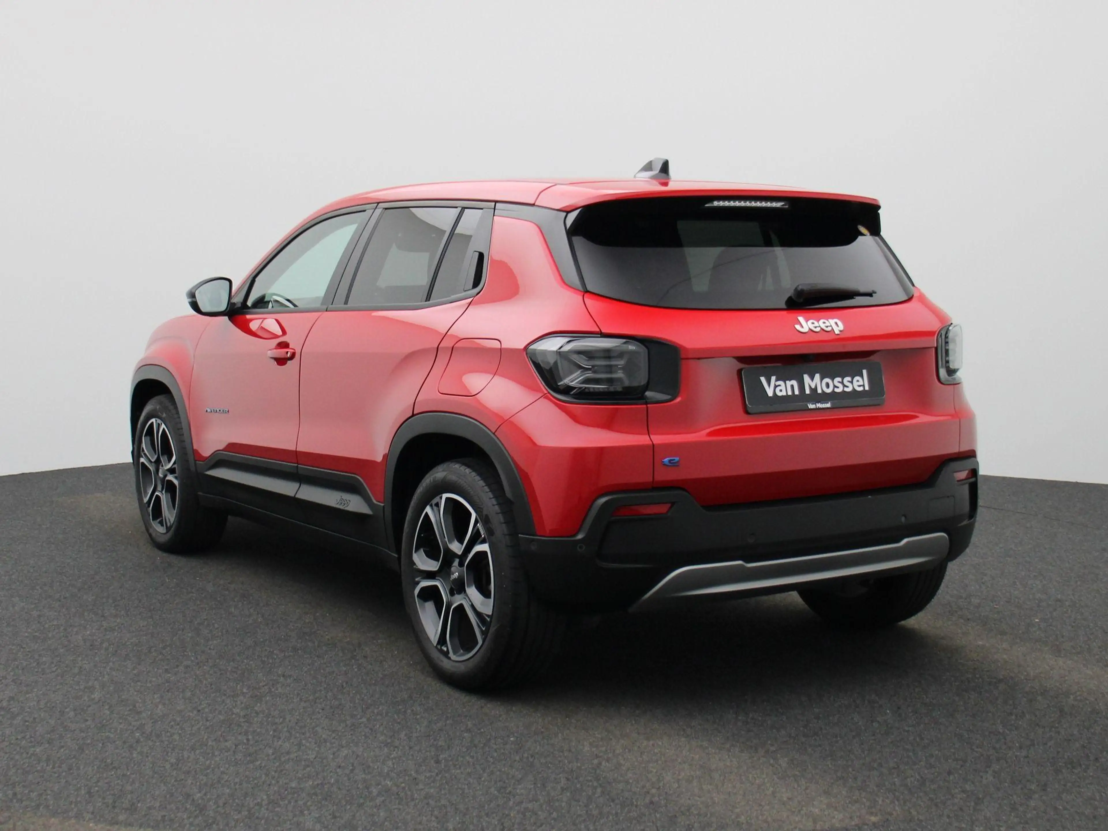 Jeep Avenger 54kWh Altitude — photo 2