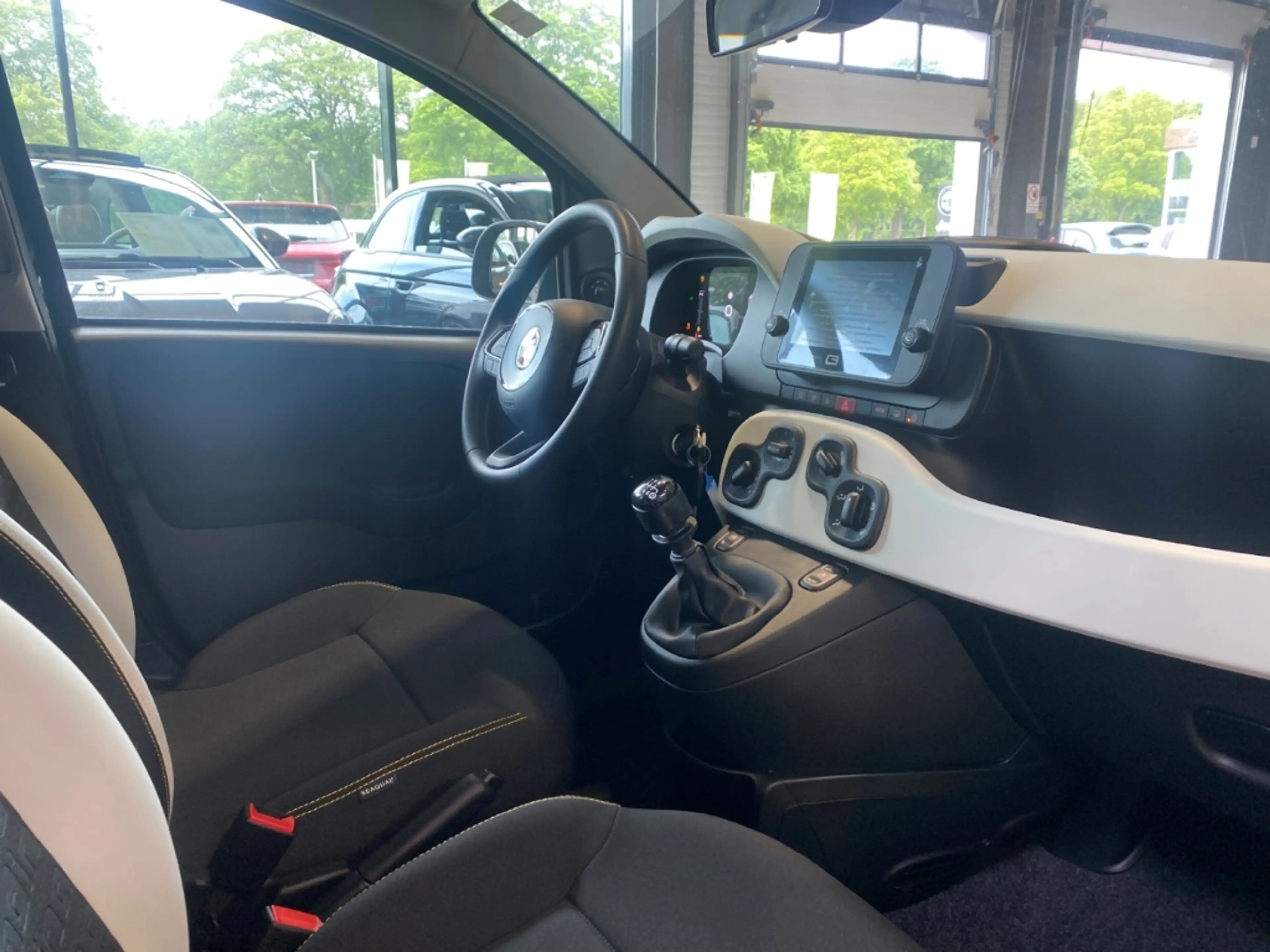 Fiat New Panda Hybrid Cross *Klimaanlage *Multifunktionslenkrad * — photo 9