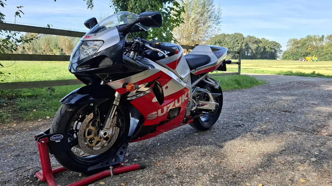 Suzuki GSX-R 750