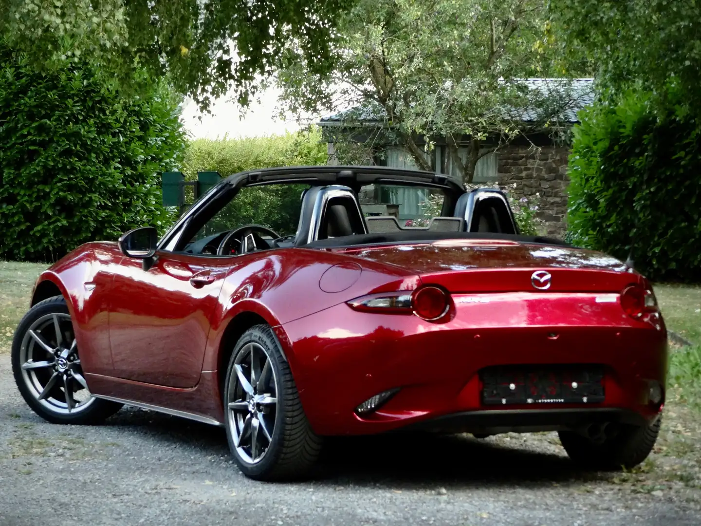 Mazda MX-5 ND2 ** BOSE - KEYLESS - CARPLAY - CAM - CUIR ** Rouge - 2