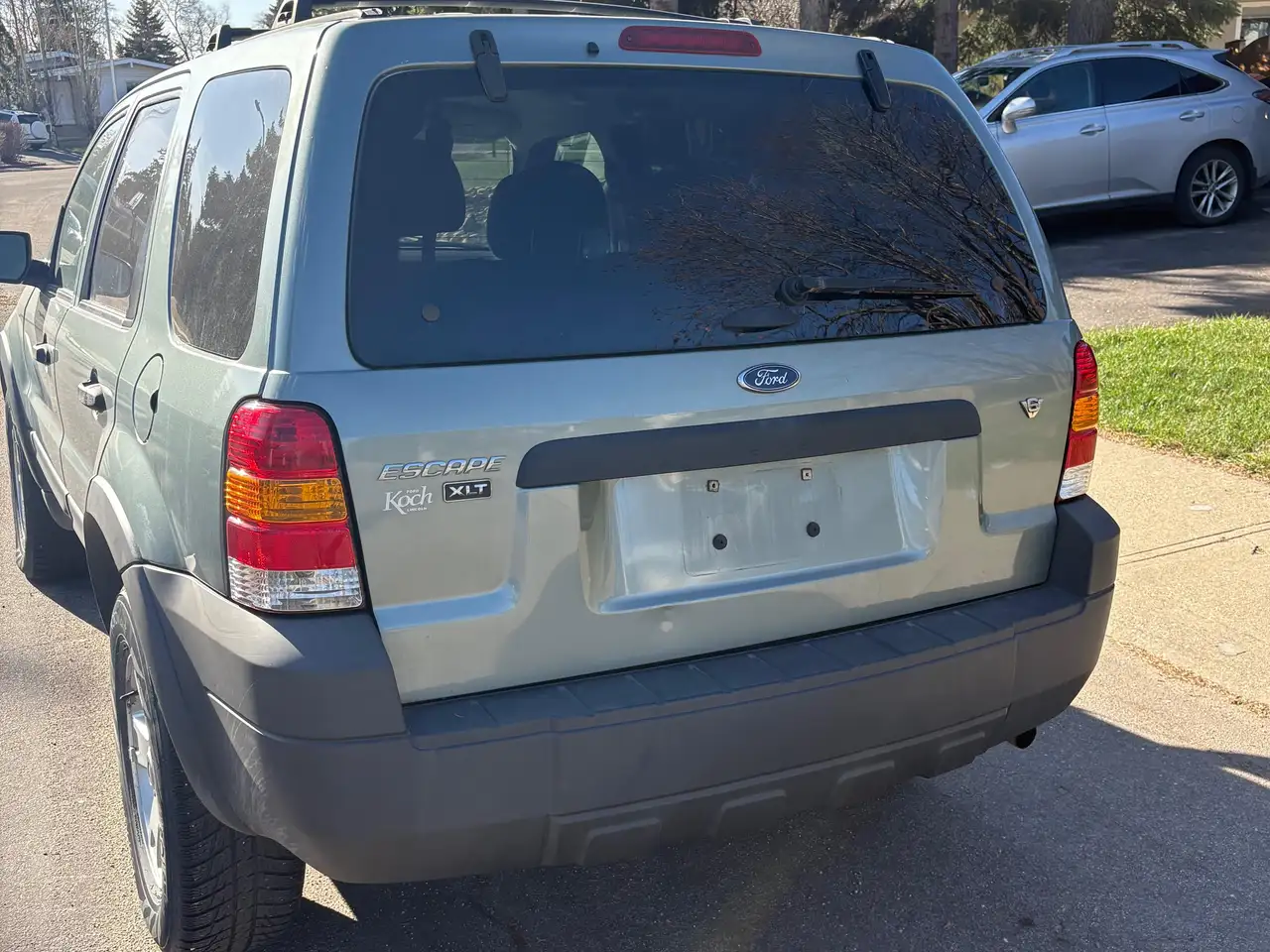 Ford Escape снимка Ford Escape