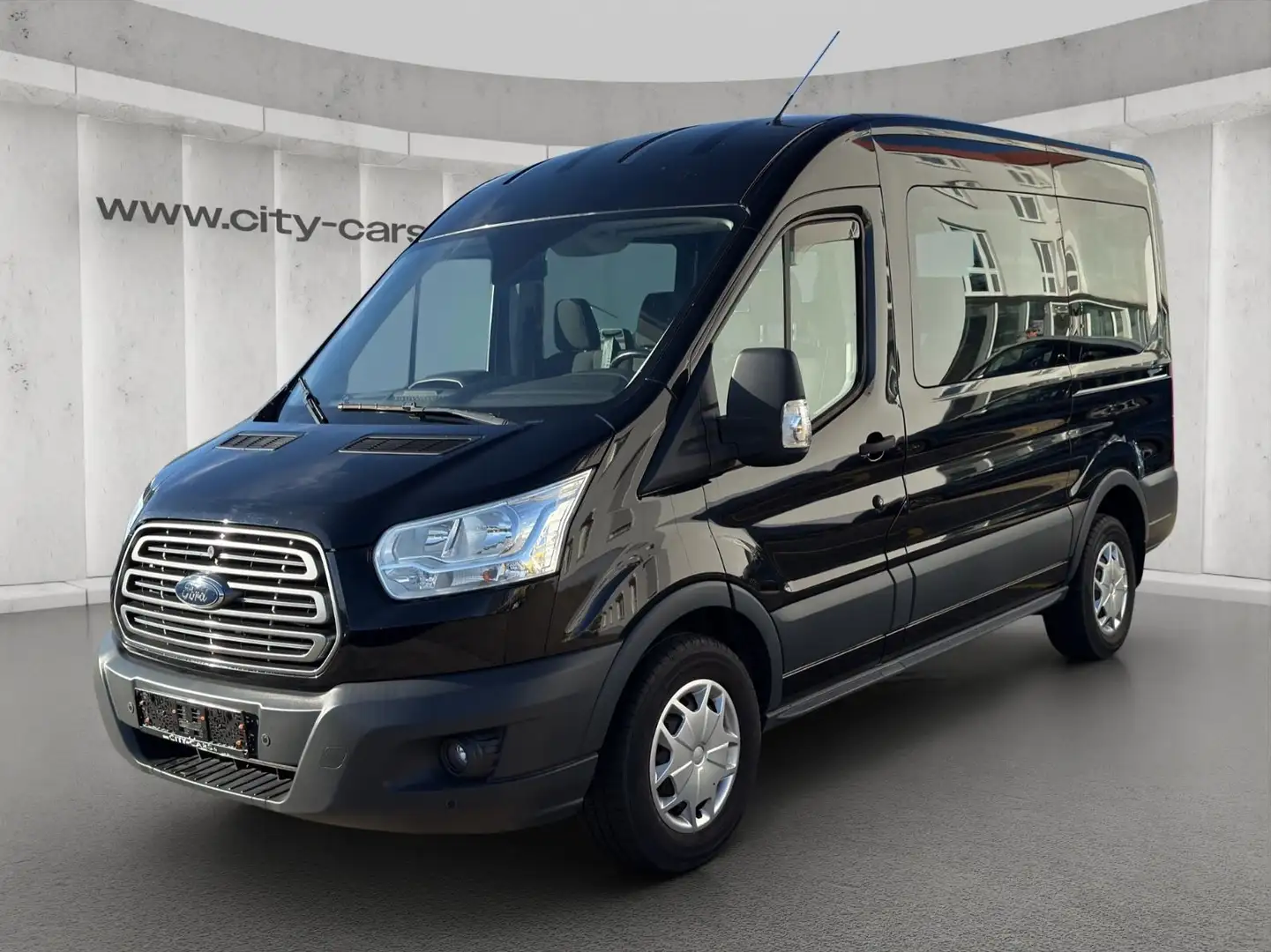 Ford Transit Kombi 350 L2 H2*9 Sitze*AHK*65800 Km Zwart - 1