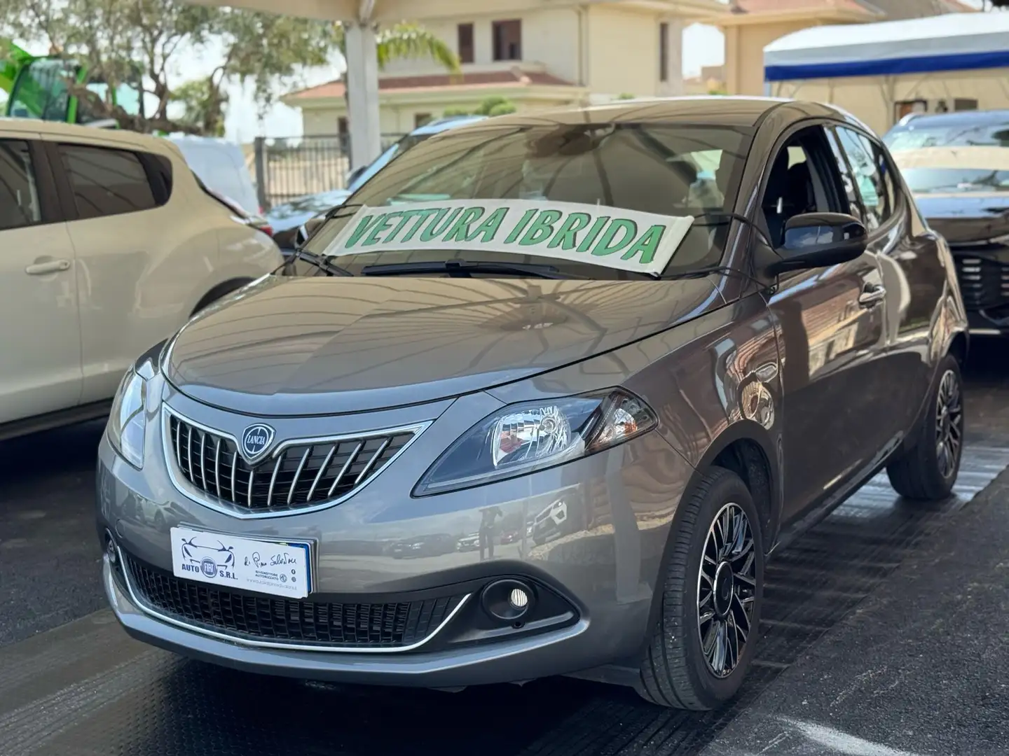 Lancia Ypsilon 1.0 firefly hybrid Gold s&s 70cv - 1