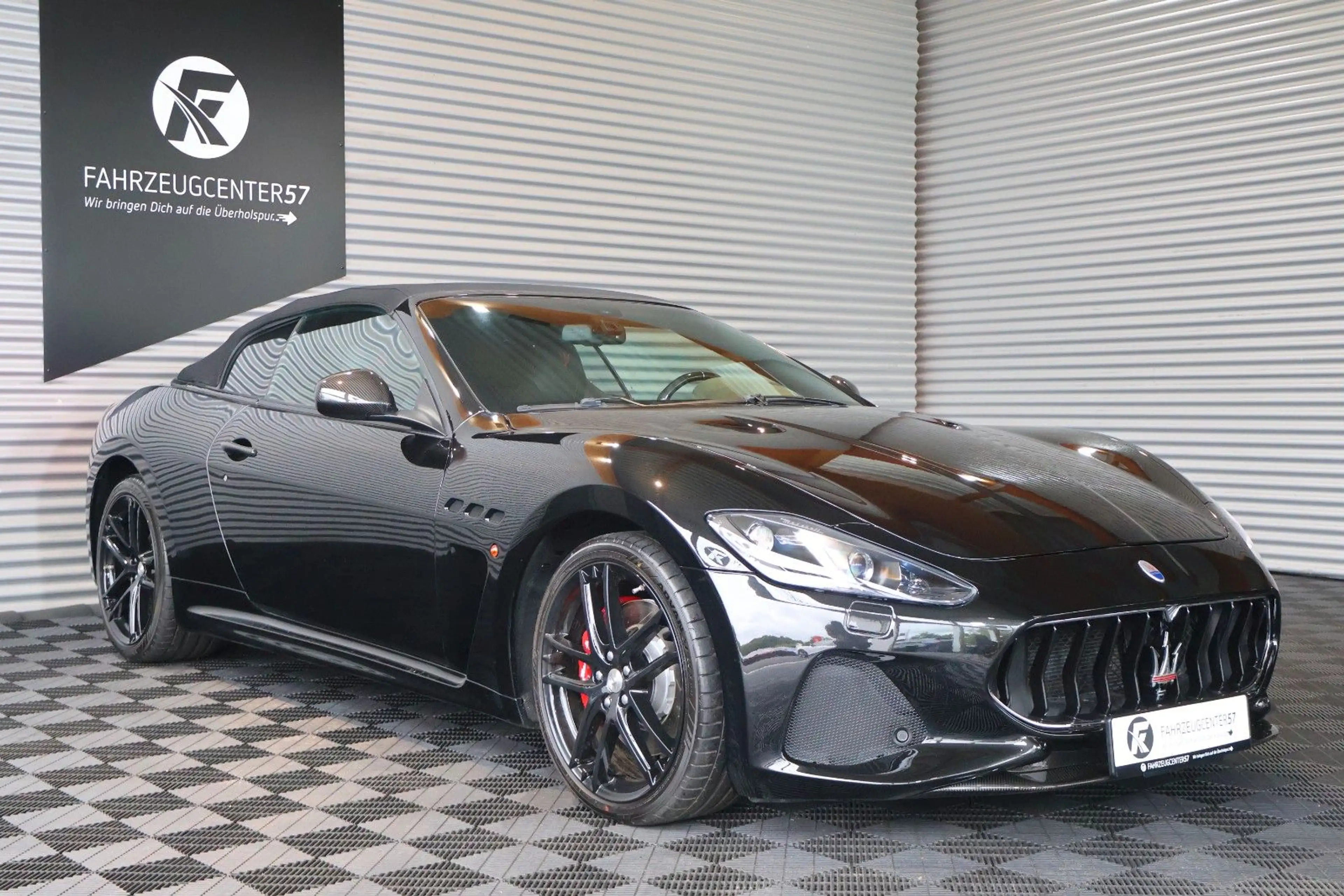 Maserati GranCabrio 4.7 V8 MC/BI-XENON/PDC/H&K/KAMERA — photo 7