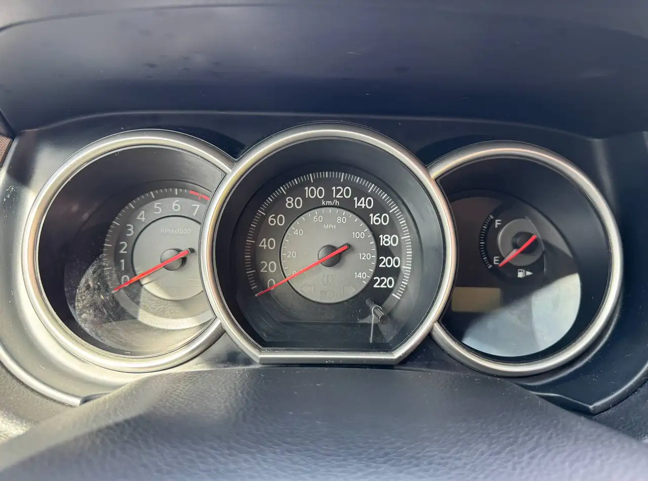 Nissan Versa снимка Nissan Versa
