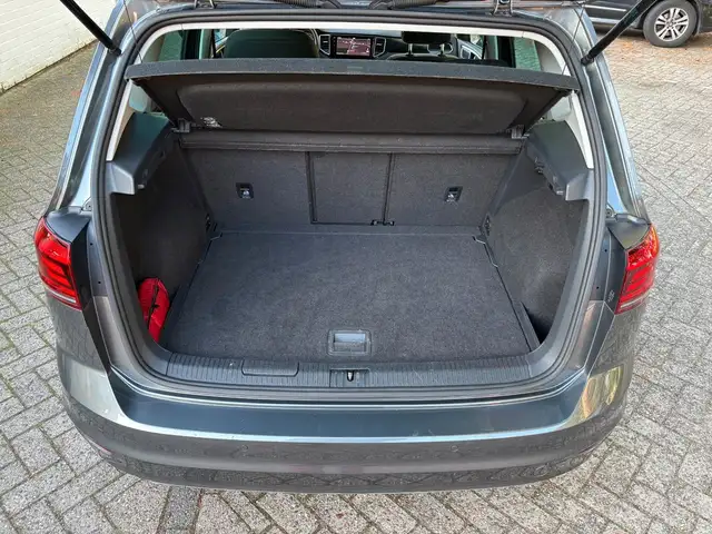 Volkswagen Golf view 15