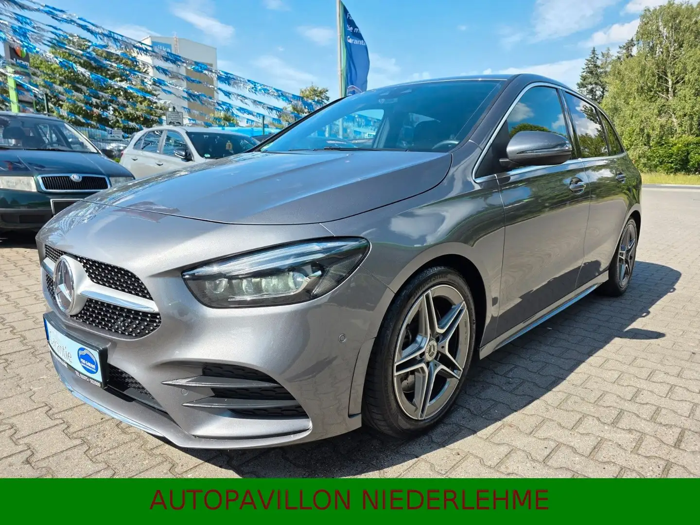 Mercedes-Benz B 250 4MATIC*AMG*LED*Navi*Bluetooth*Memory* Grau - 2