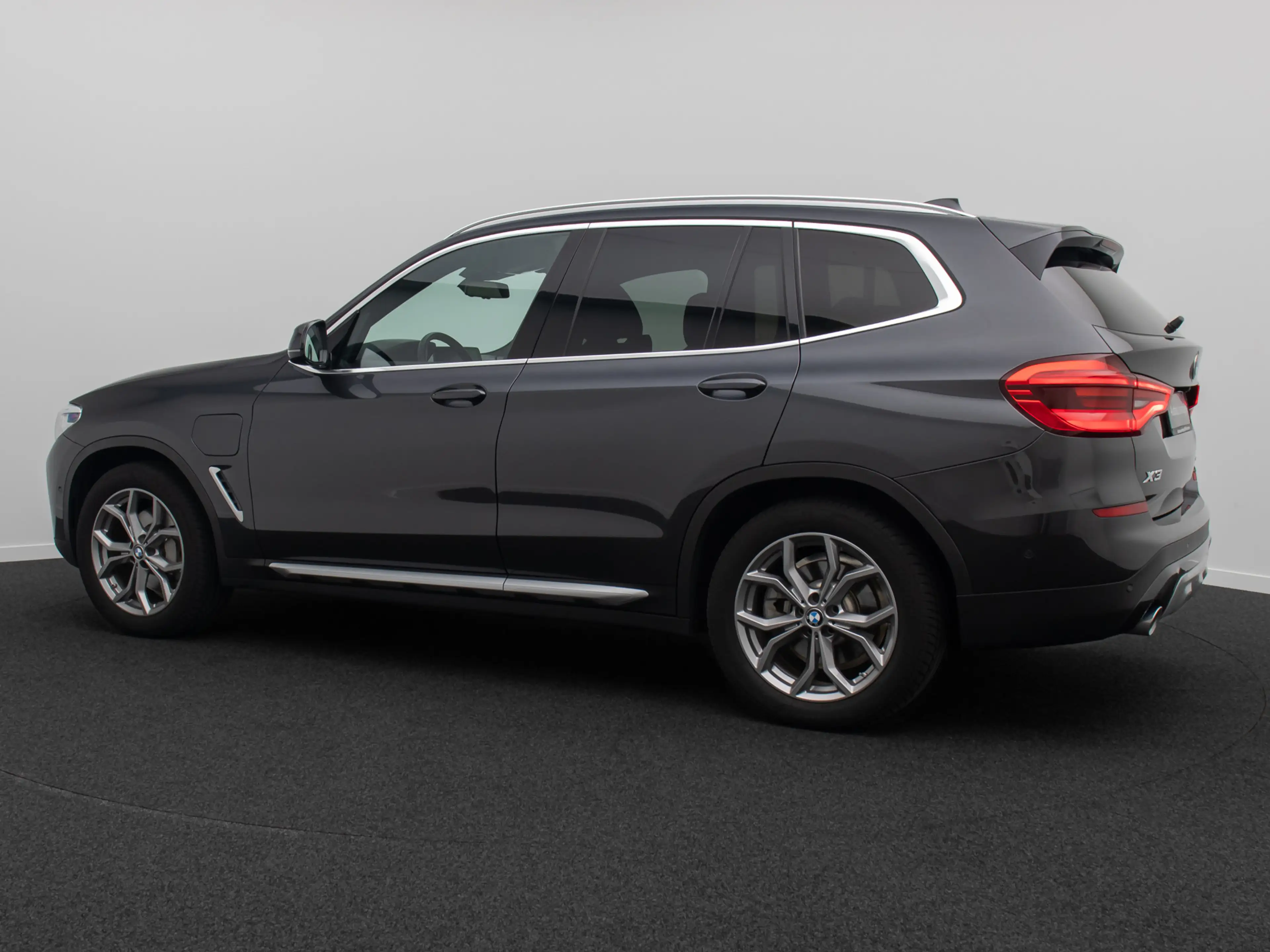 BMW X3 xLine HUD DAB Kamera Alarm HiFi 19Zoll — photo 10