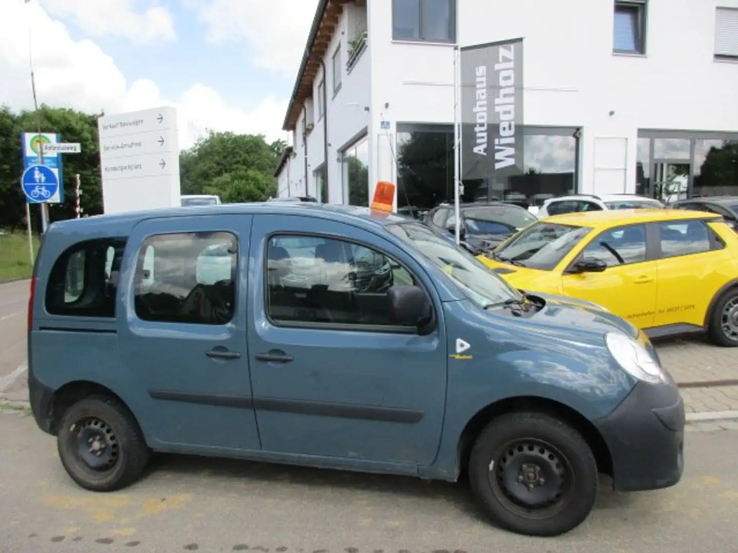 Renault Kangoo Authentique Klima AHK Servo ZV Radio 5 Sitzer Grau - 1