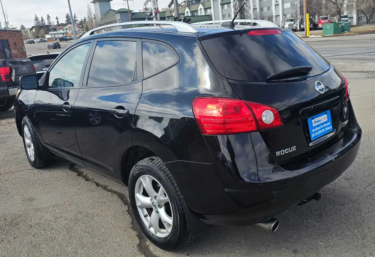 Nissan Rogue fotografie Nissan Rogue