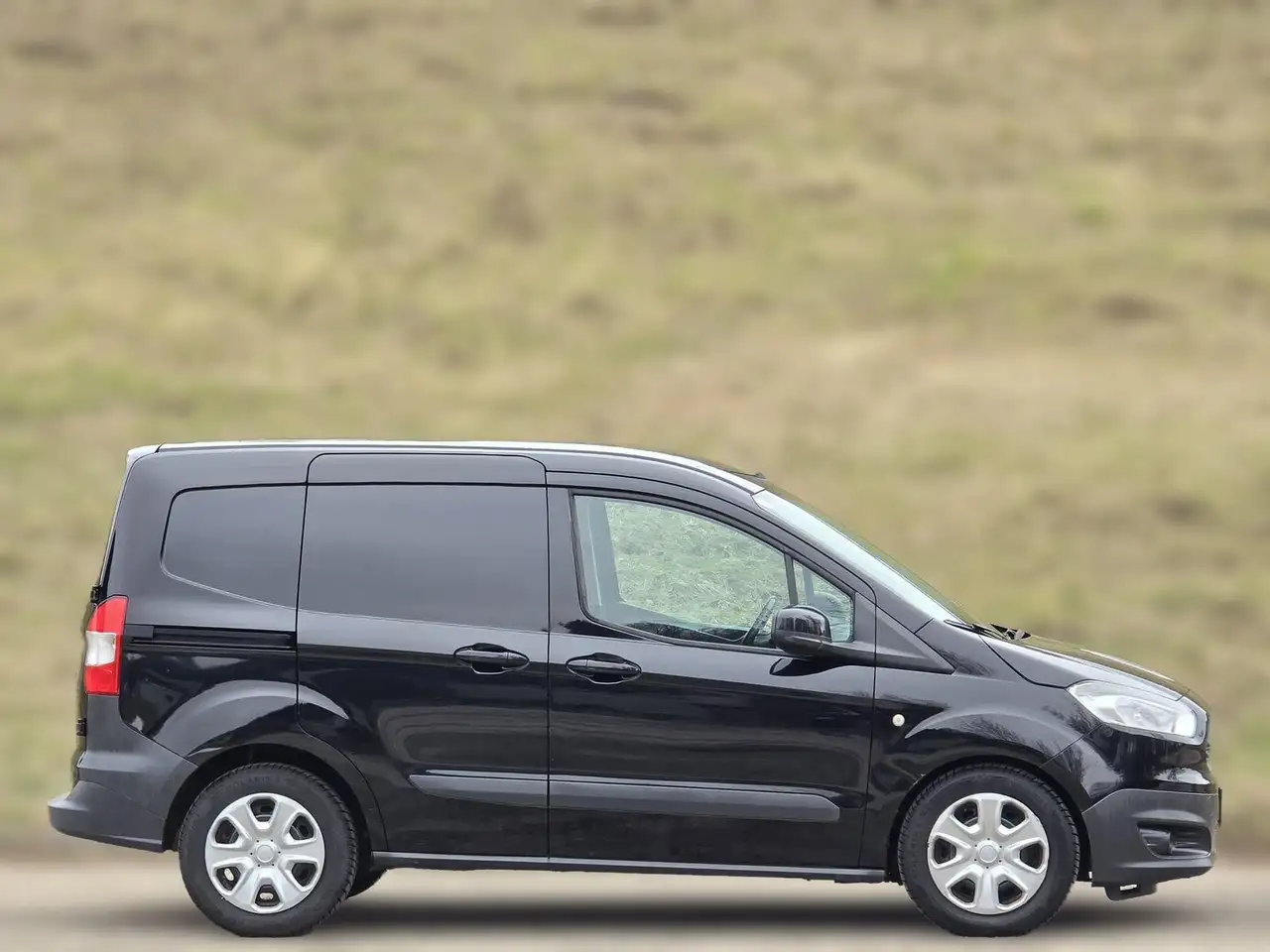 Ford Transit Courier Trend – Bild 8