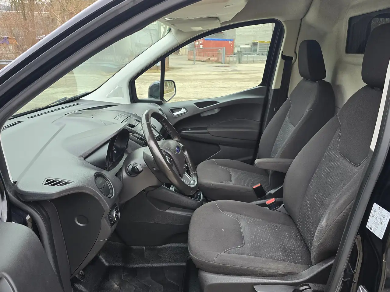 Ford Transit Courier Trend – Bild 10
