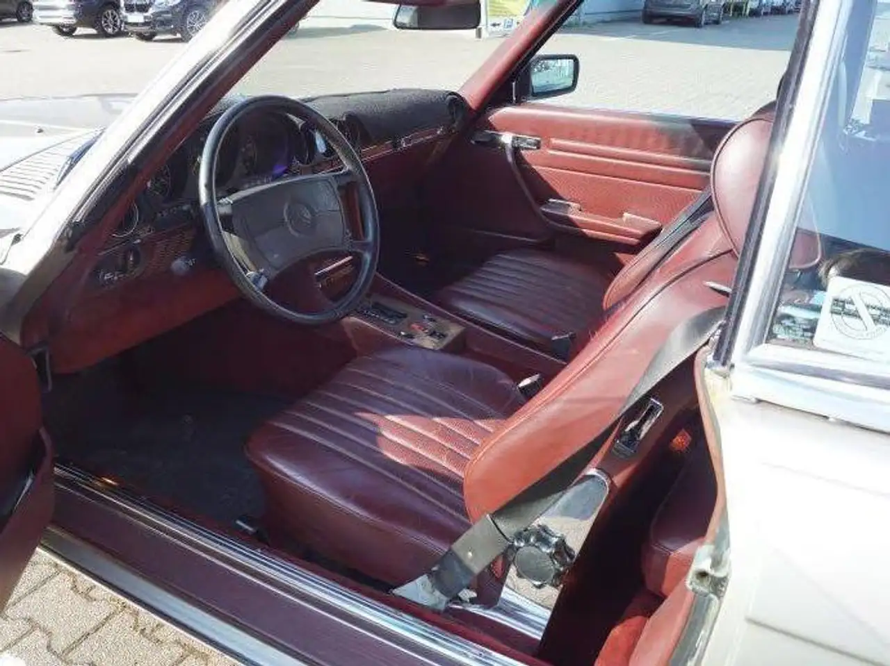 Mercedes-Benz SL 560, foto 2