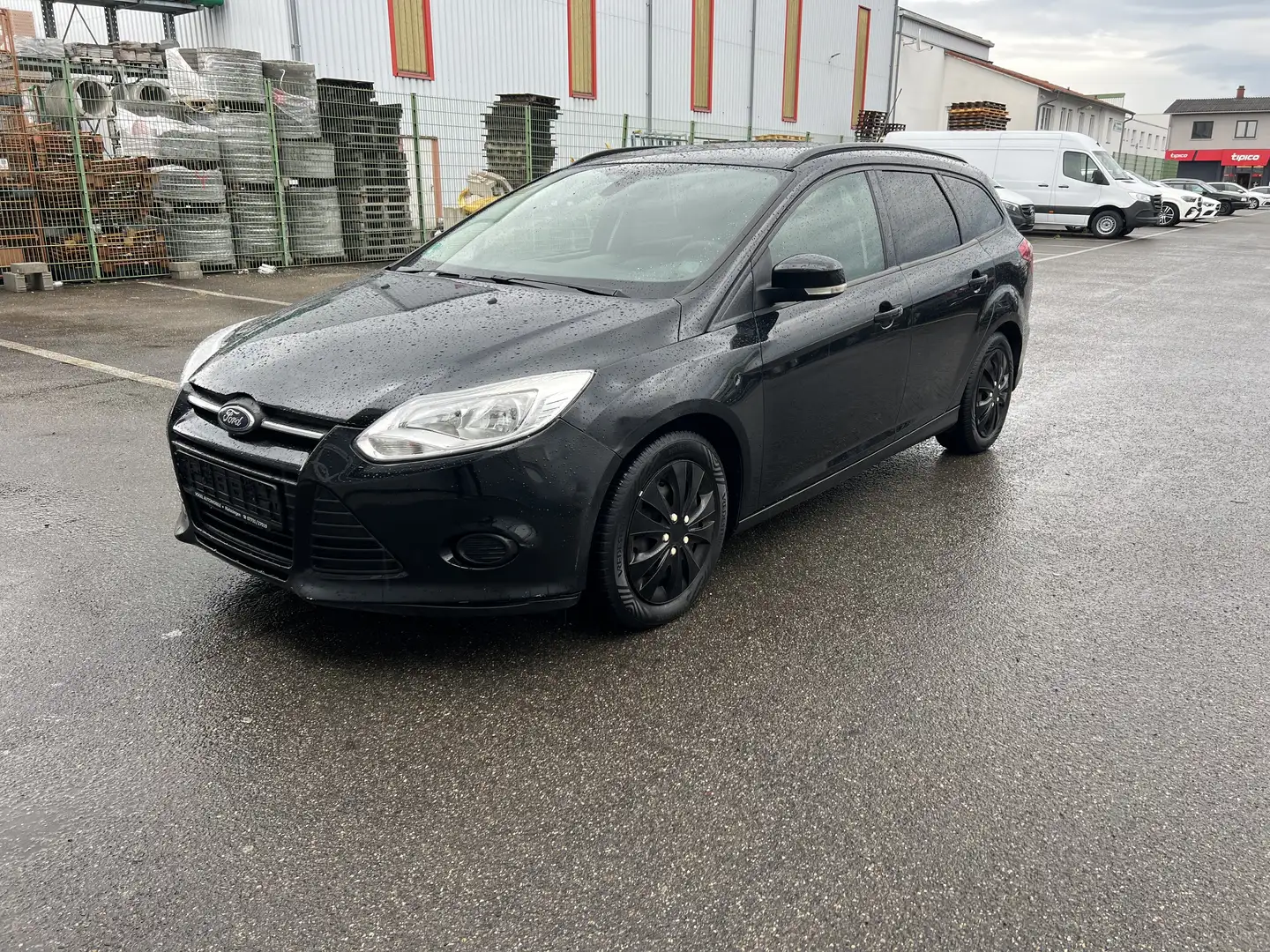Ford Focus Turnier 1.6 TDCi DPF Edition*TUV AU 01 10. 26 ** Noir - 1