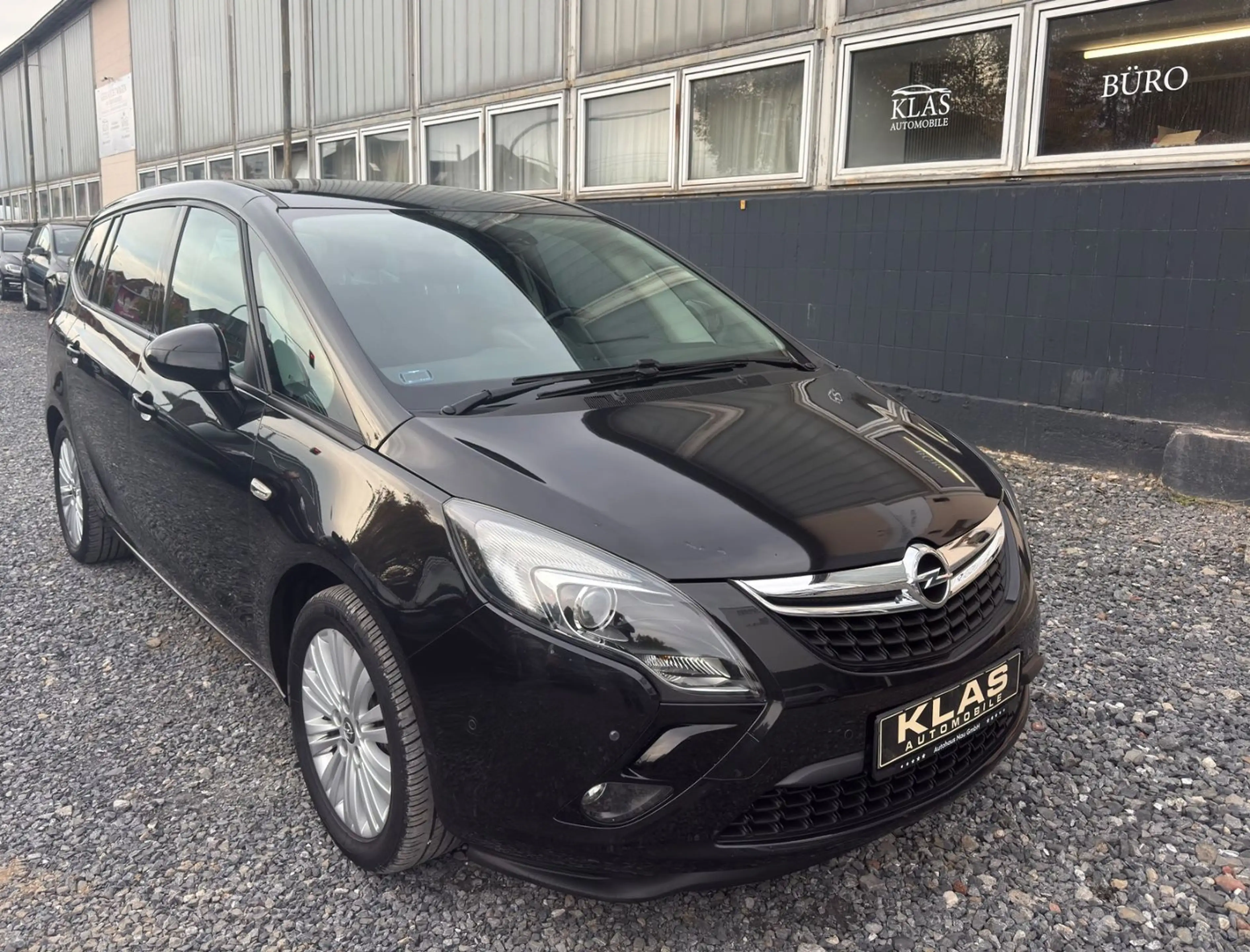 Opel Zafira C Tourer Edition — photo 3