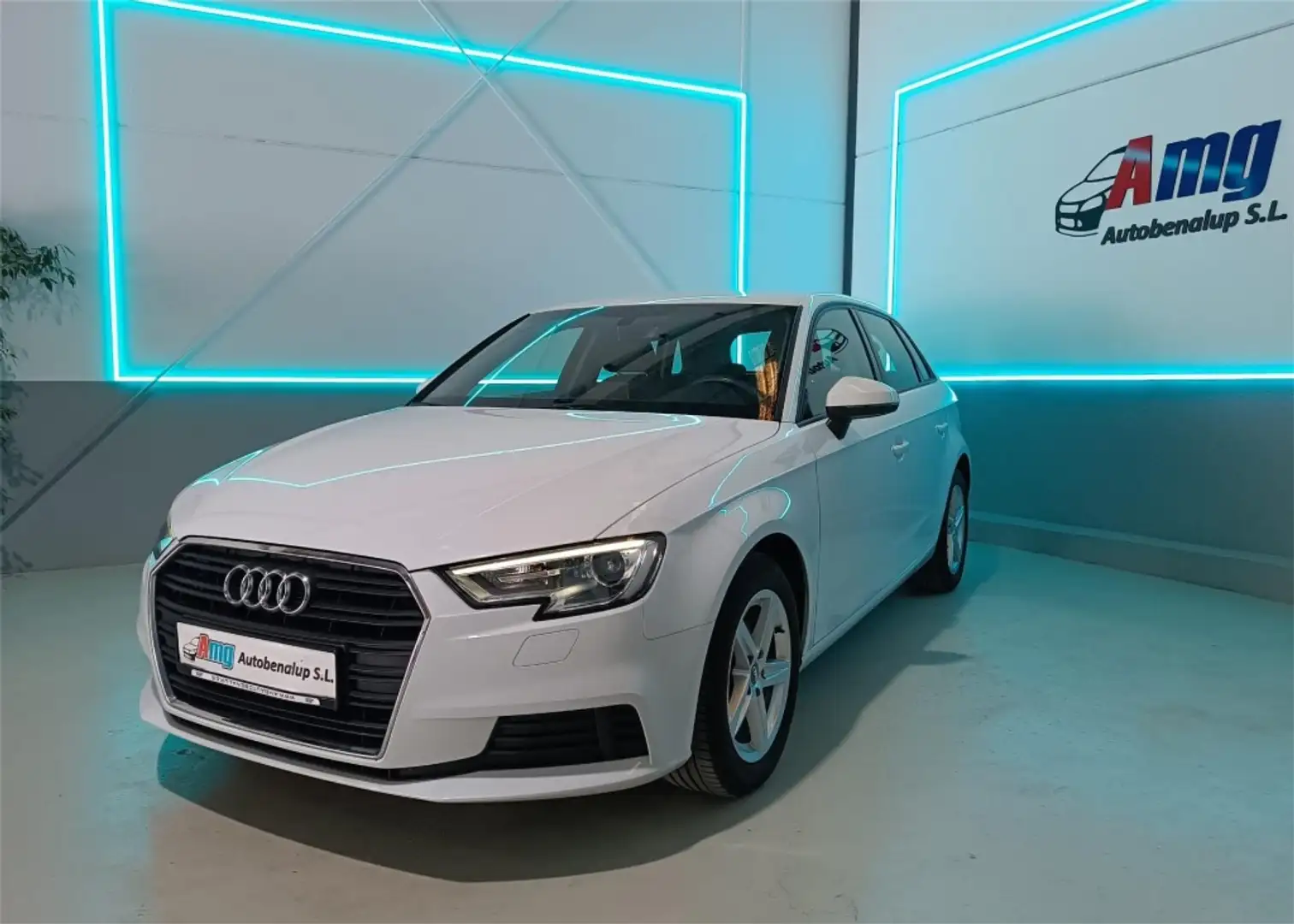 Audi A3 Sportback 30 TFSI Design 85kW Blanco - 1