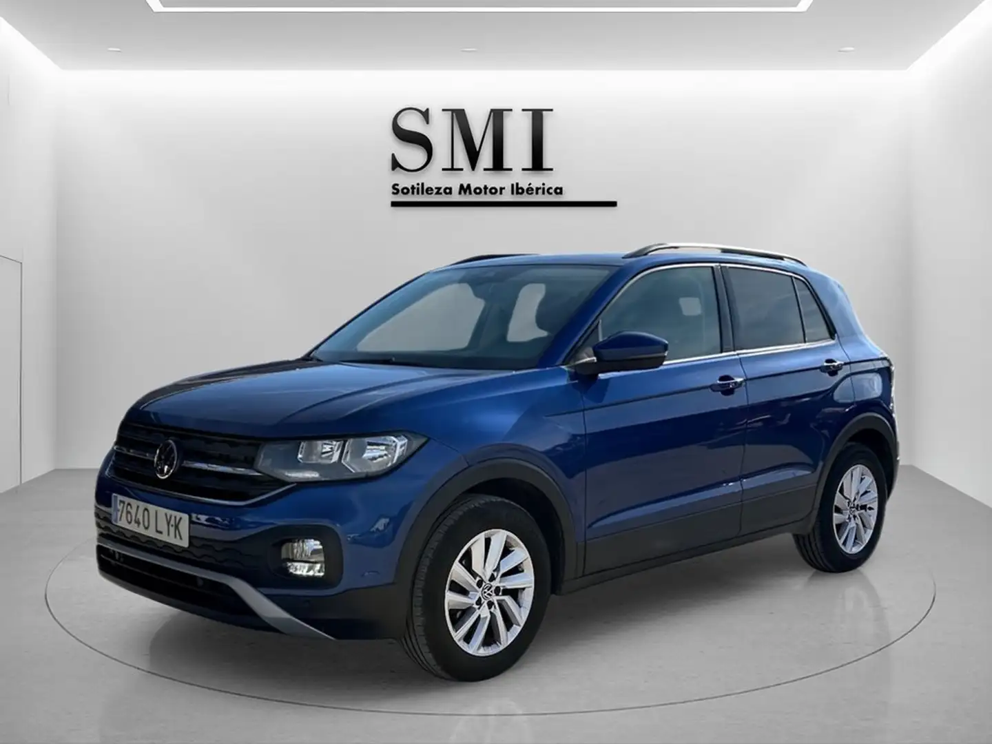 Volkswagen T-Cross 1.0 TSI Advance Azul - 1