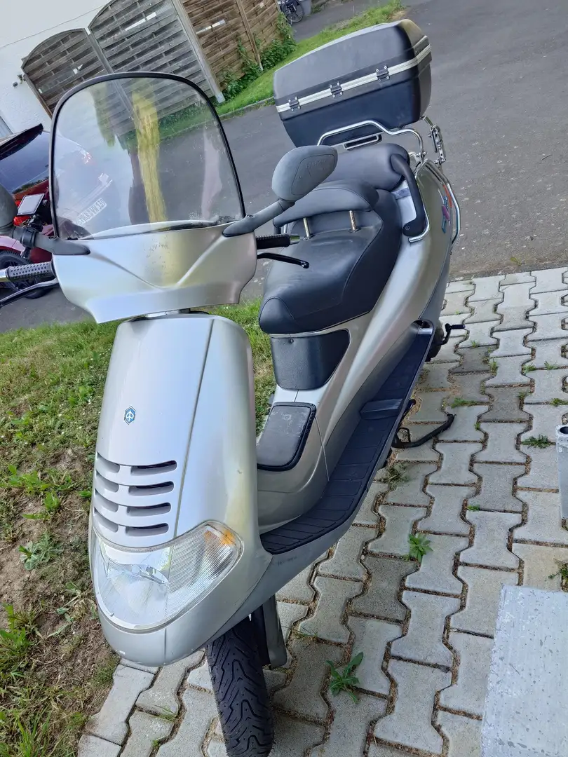Piaggio Hexagon 125 Zilver - 1