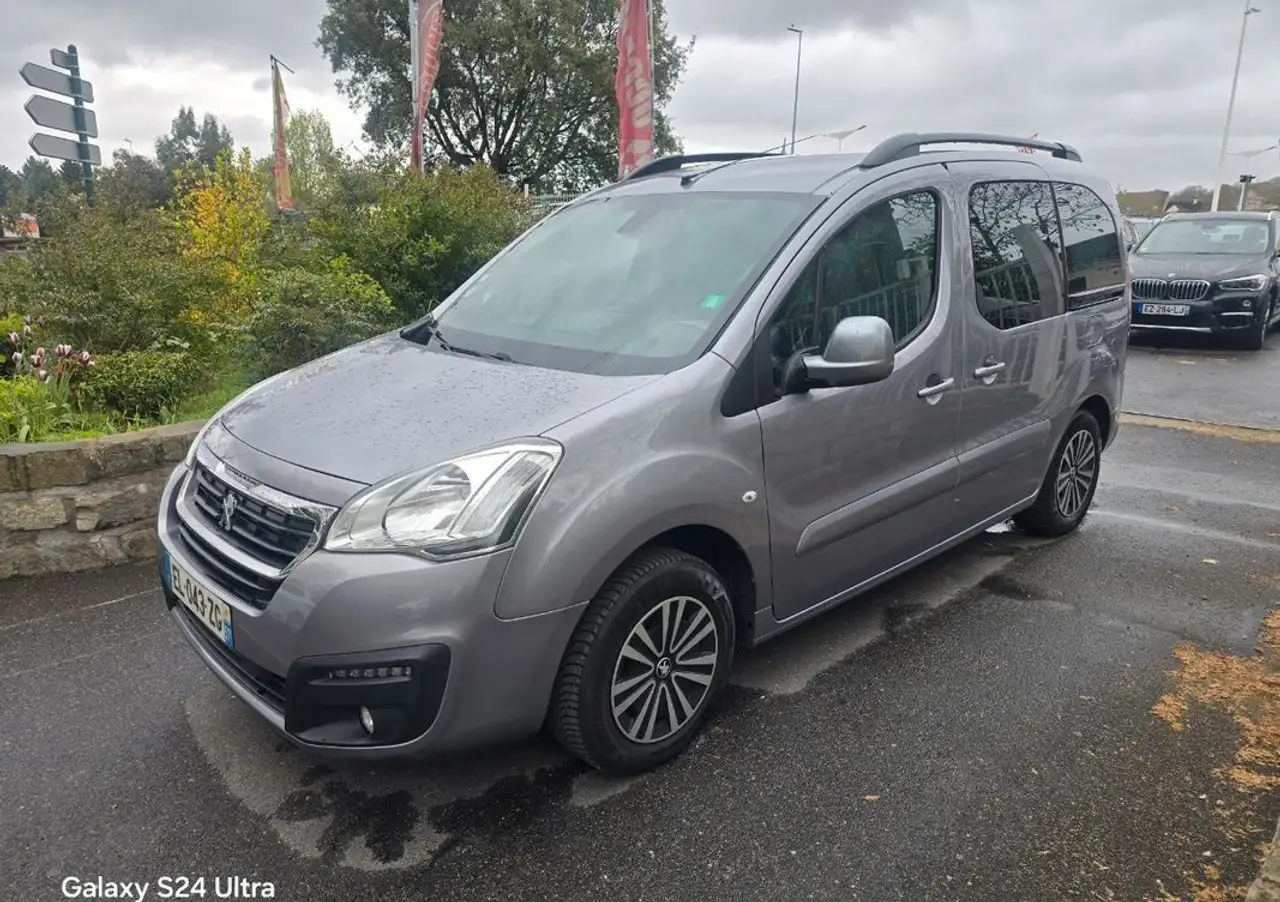 Peugeot Partner Tepee 1.2l 110 Active