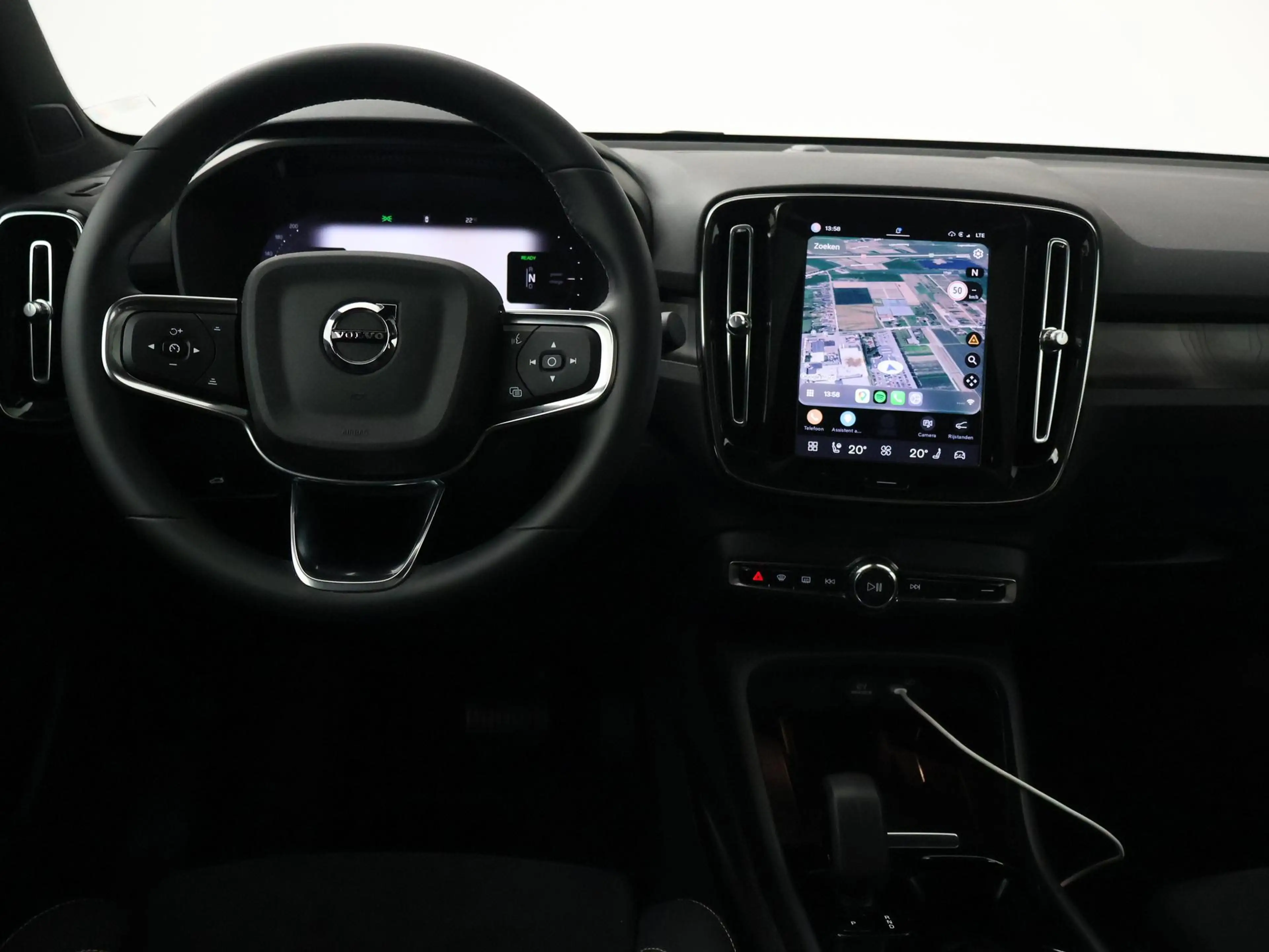 Volvo C40 SINGLE MOTOR EXTENDED RANGE PLUS 82 kWh 97% SOH + — photo 3