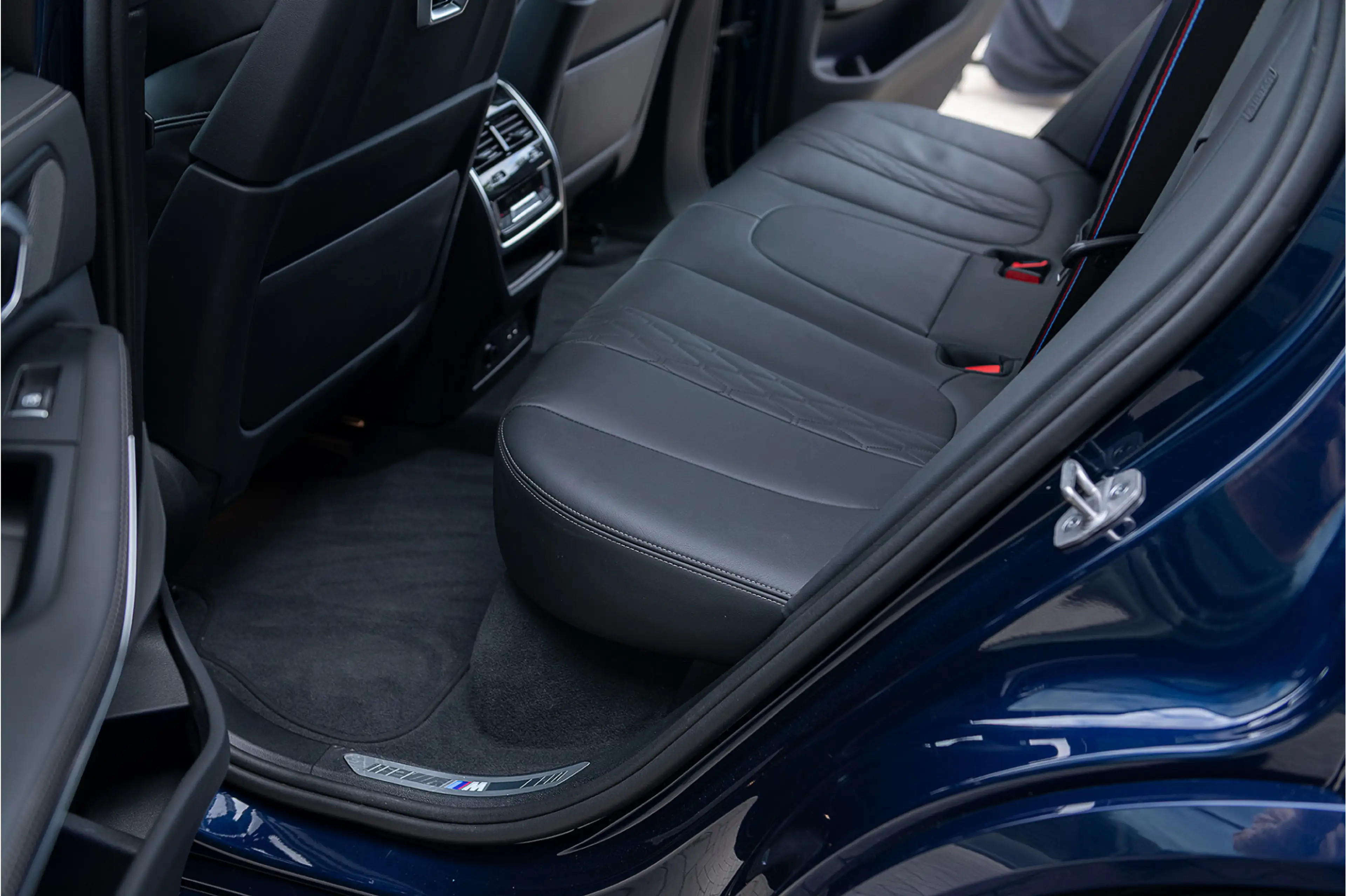 BMW X5 xDrive50e LCI M-sport Pro ACC Pano M Seats Massage — photo 26